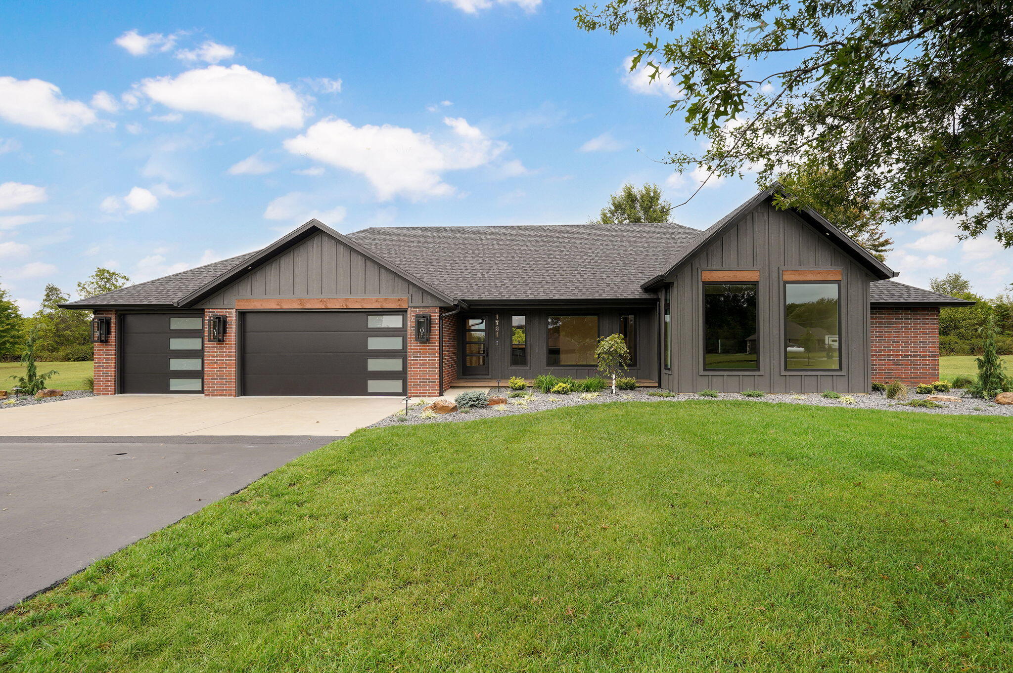 1781 West Riverdale Drive Property Photo 1