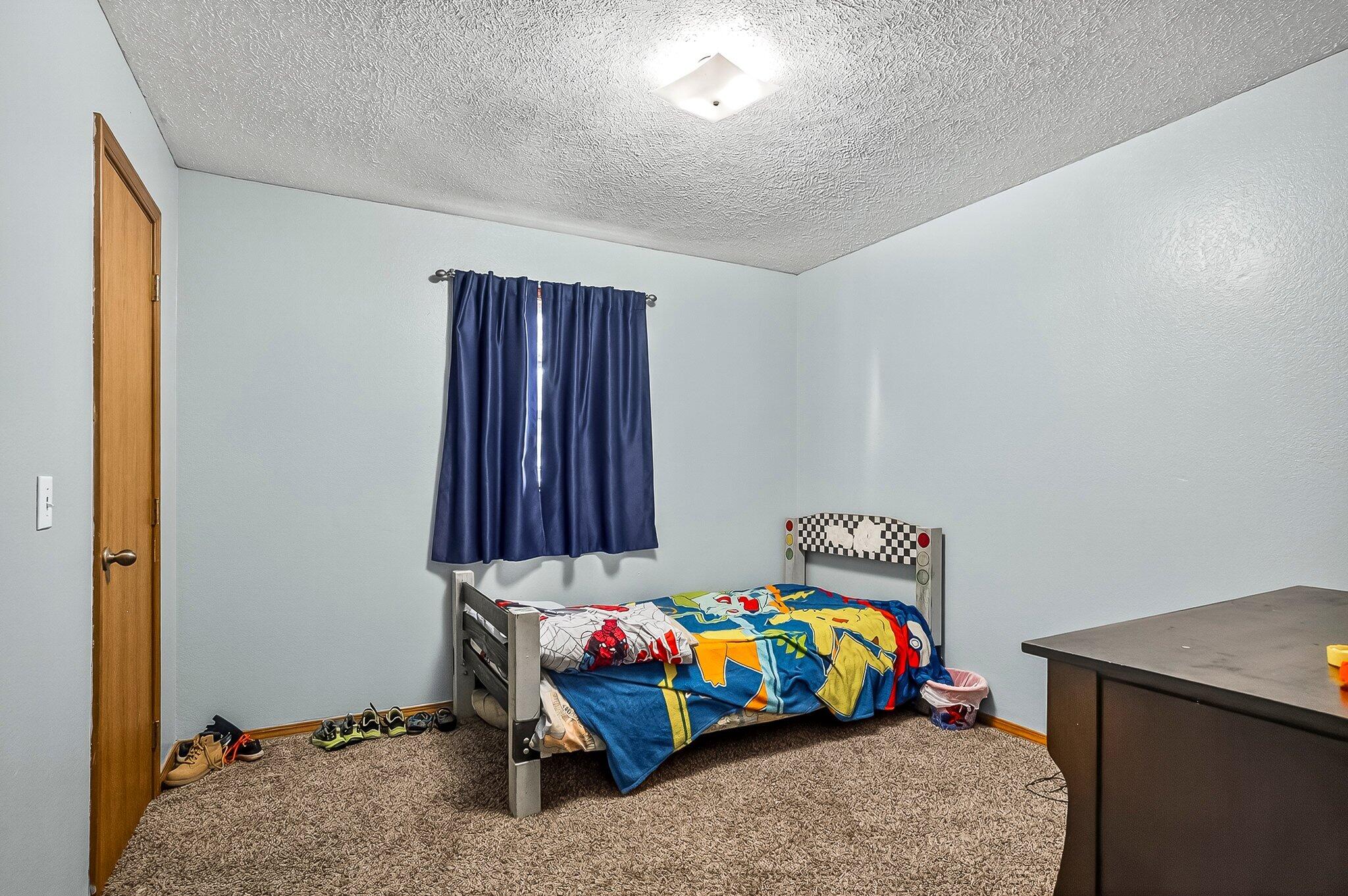 216 Country Lane Property Photo 13