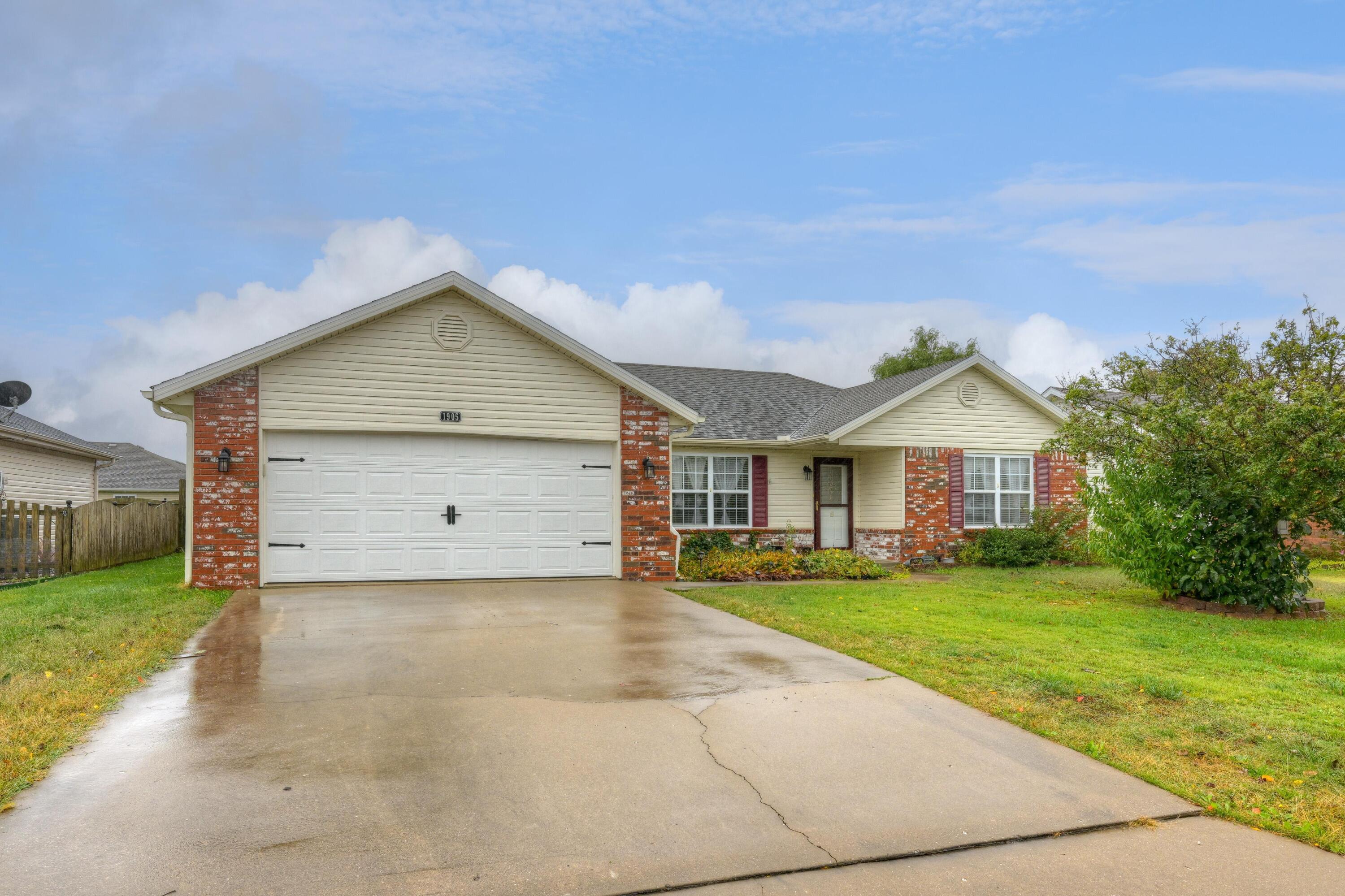 1905 Verdant Avenue Property Photo 1