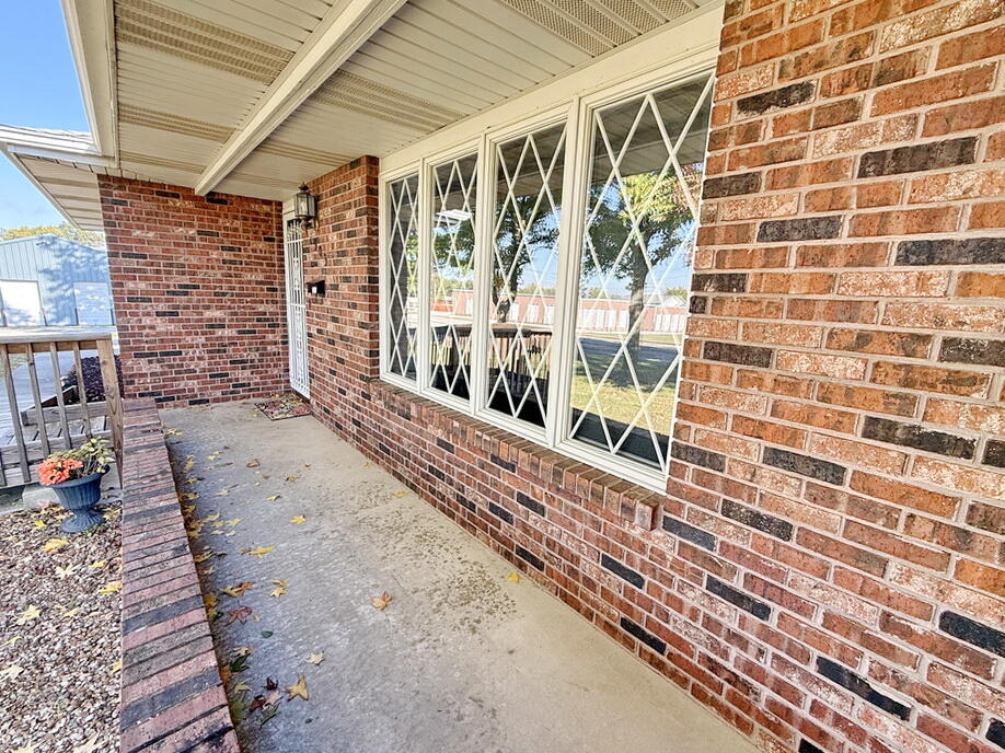 1303 South Forest Street Property Photo 6