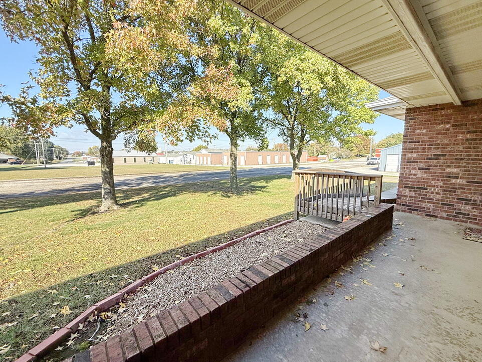 1303 South Forest Street Property Photo 8