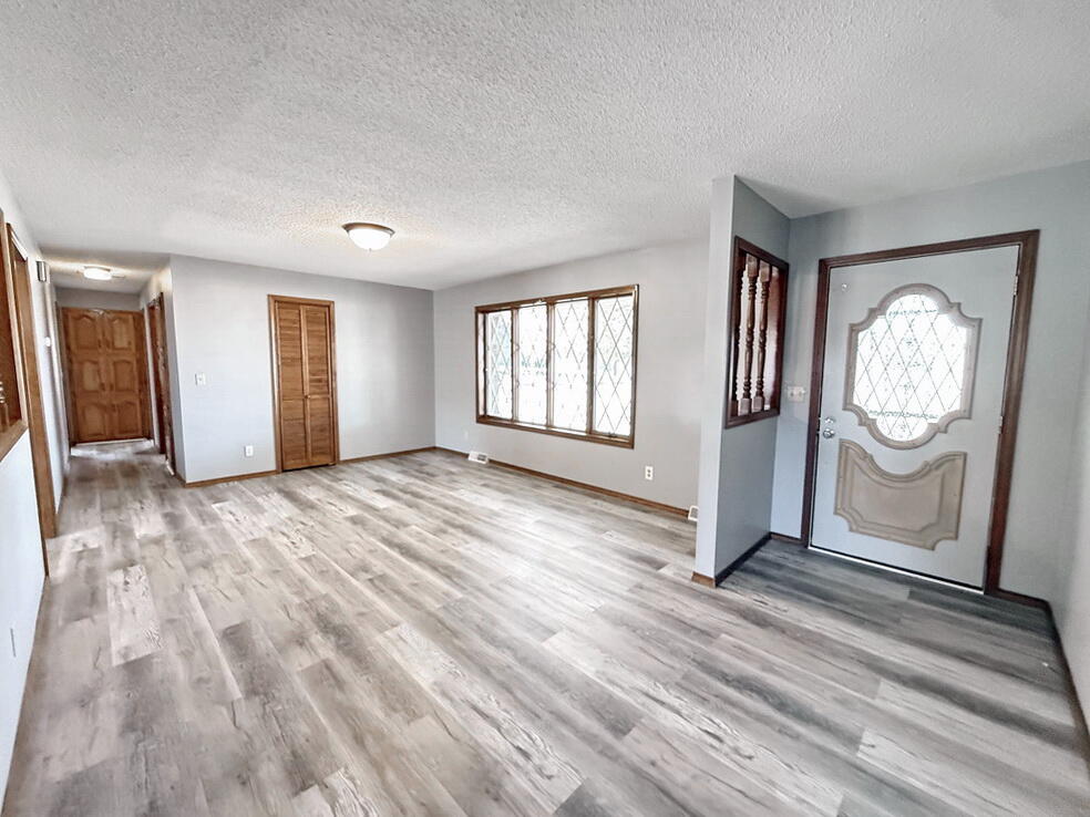 1303 South Forest Street Property Photo 10