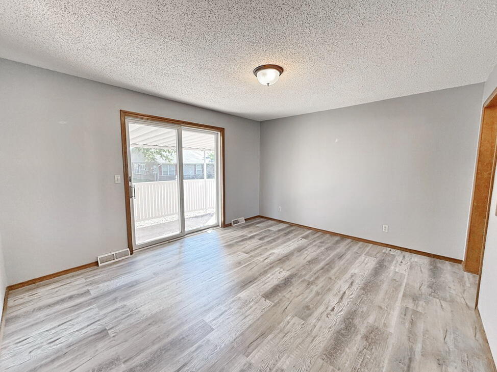 1303 South Forest Street Property Photo 14