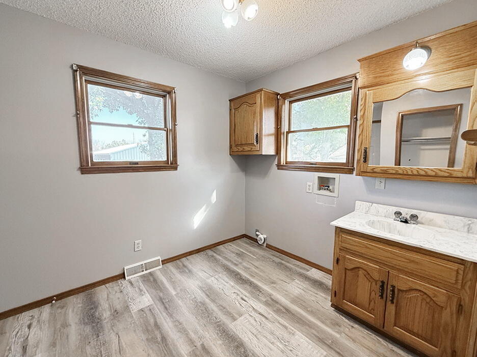 1303 South Forest Street Property Photo 24