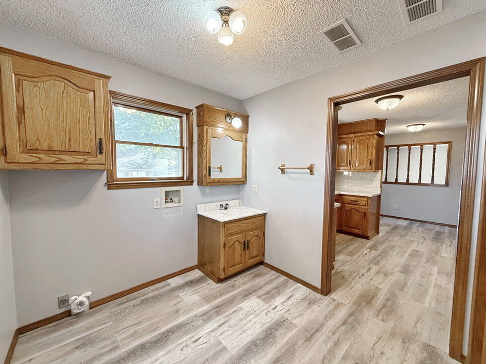 1303 South Forest Street Property Photo 25