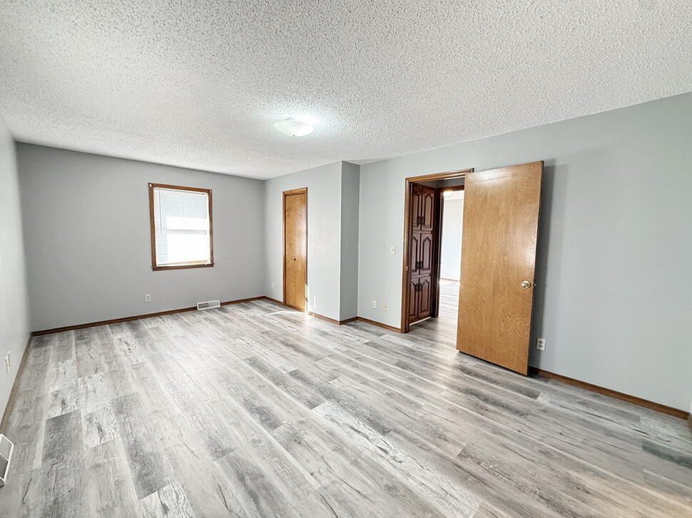 1303 South Forest Street Property Photo 28