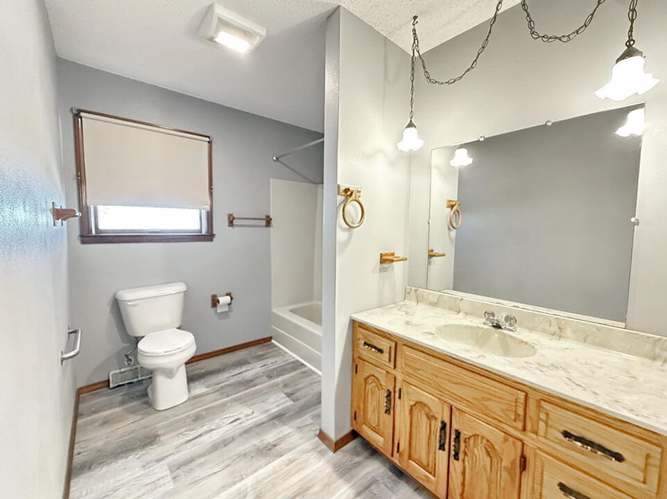 1303 South Forest Street Property Photo 35