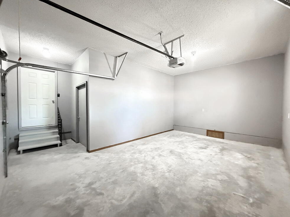 1303 South Forest Street Property Photo 38