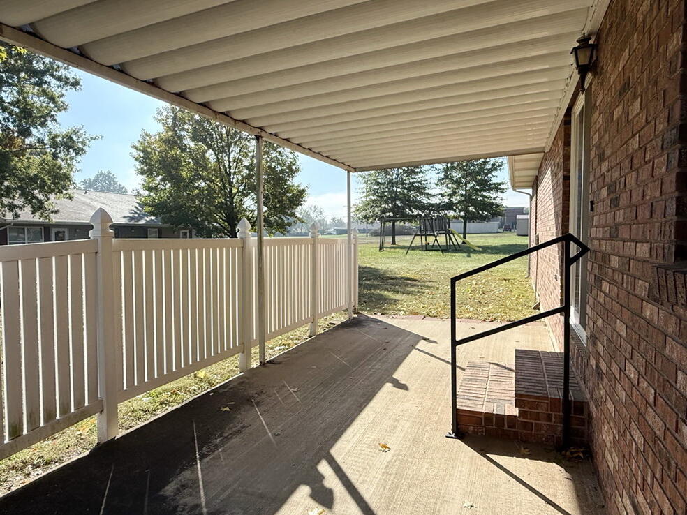 1303 South Forest Street Property Photo 41