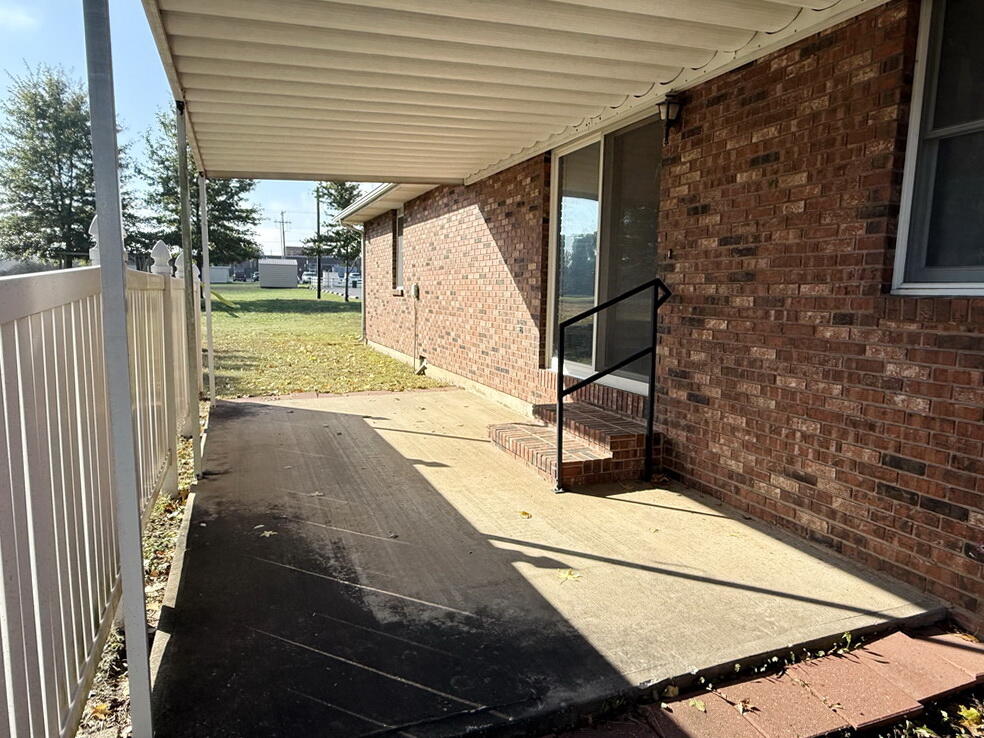 1303 South Forest Street Property Photo 42