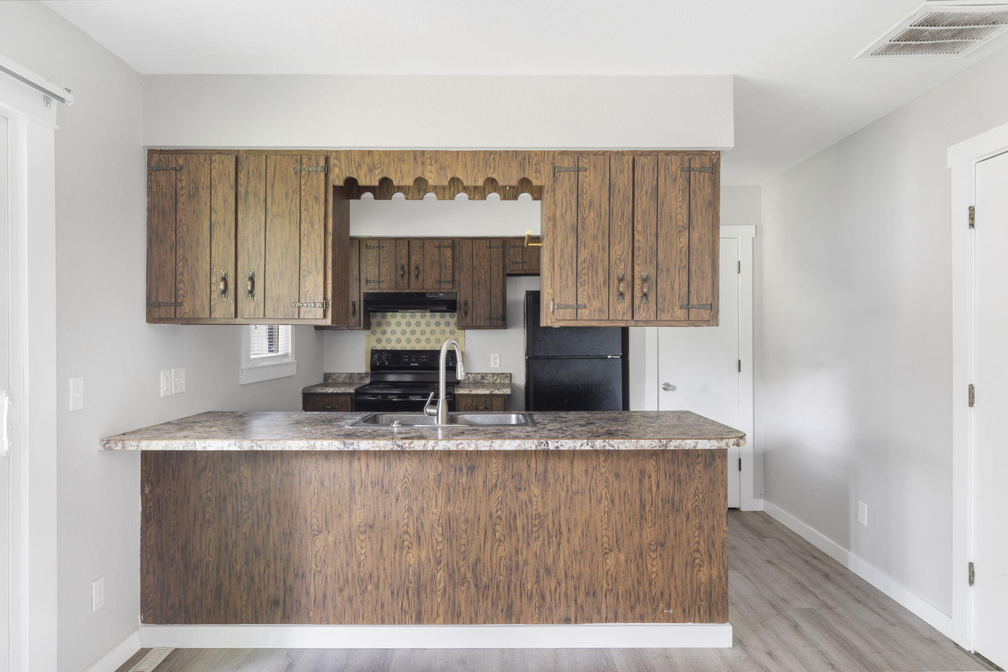 3702 South Walnut Hill Drive Property Photo 11