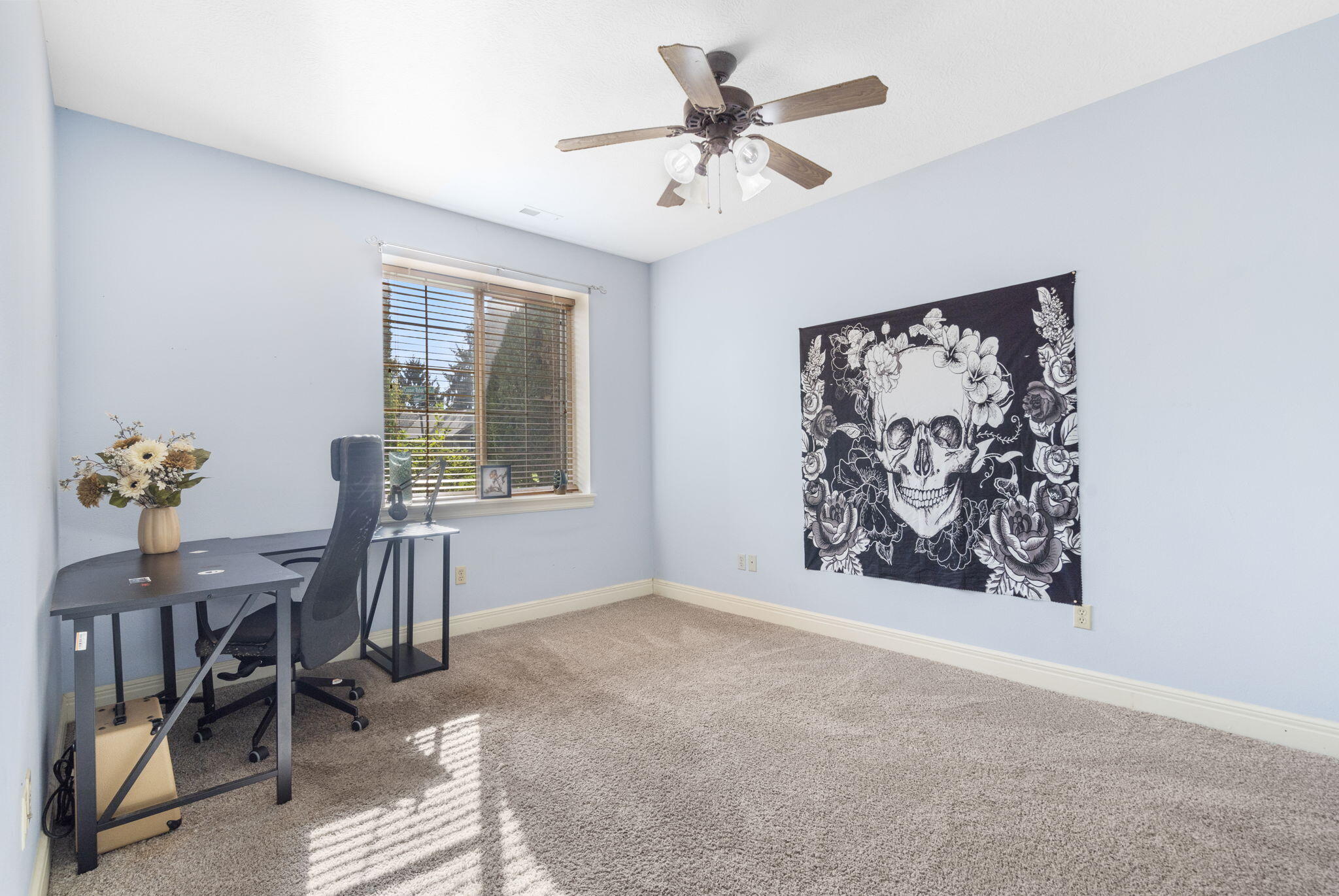 608 South Yellowwood Drive Property Photo 15