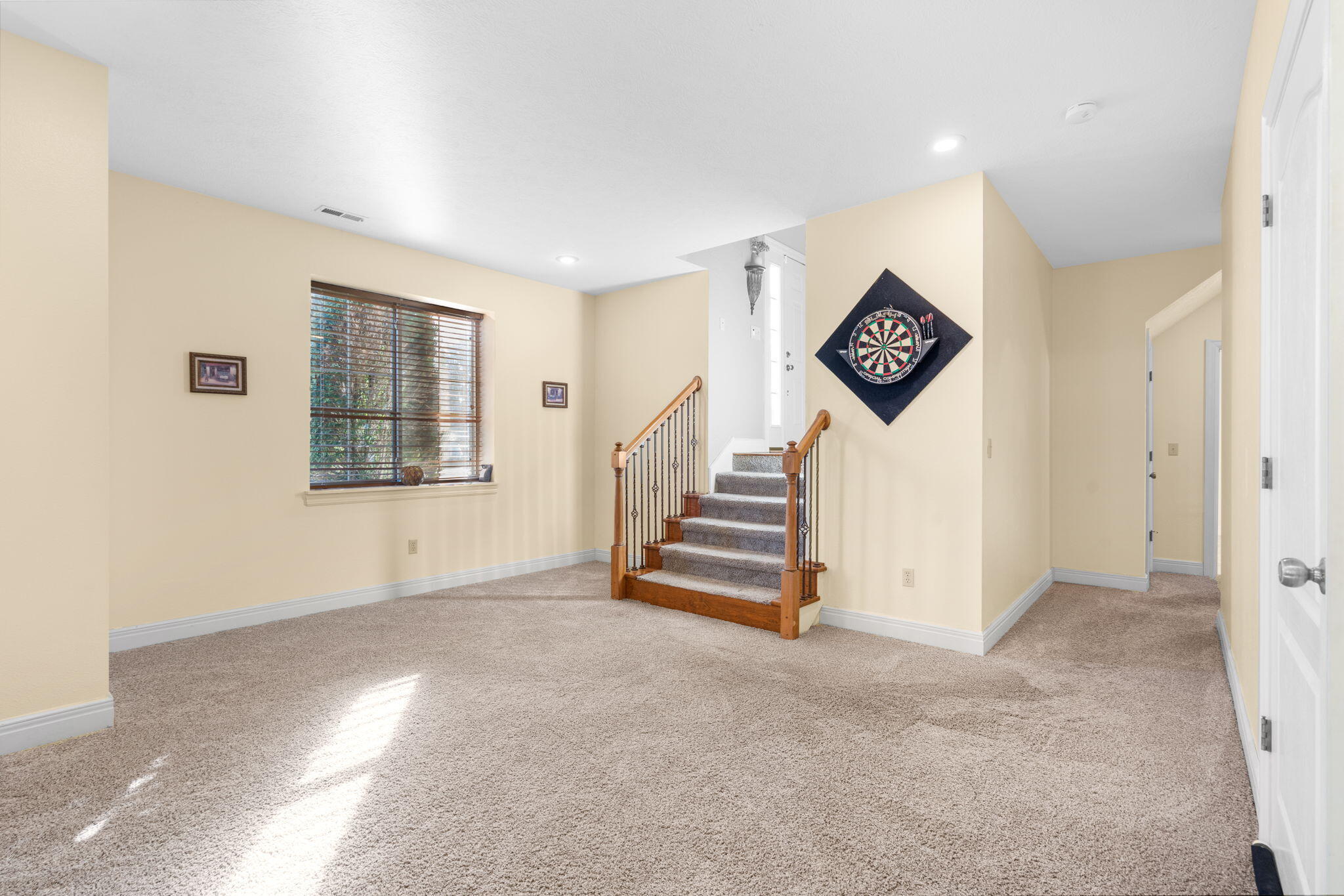 608 South Yellowwood Drive Property Photo 18