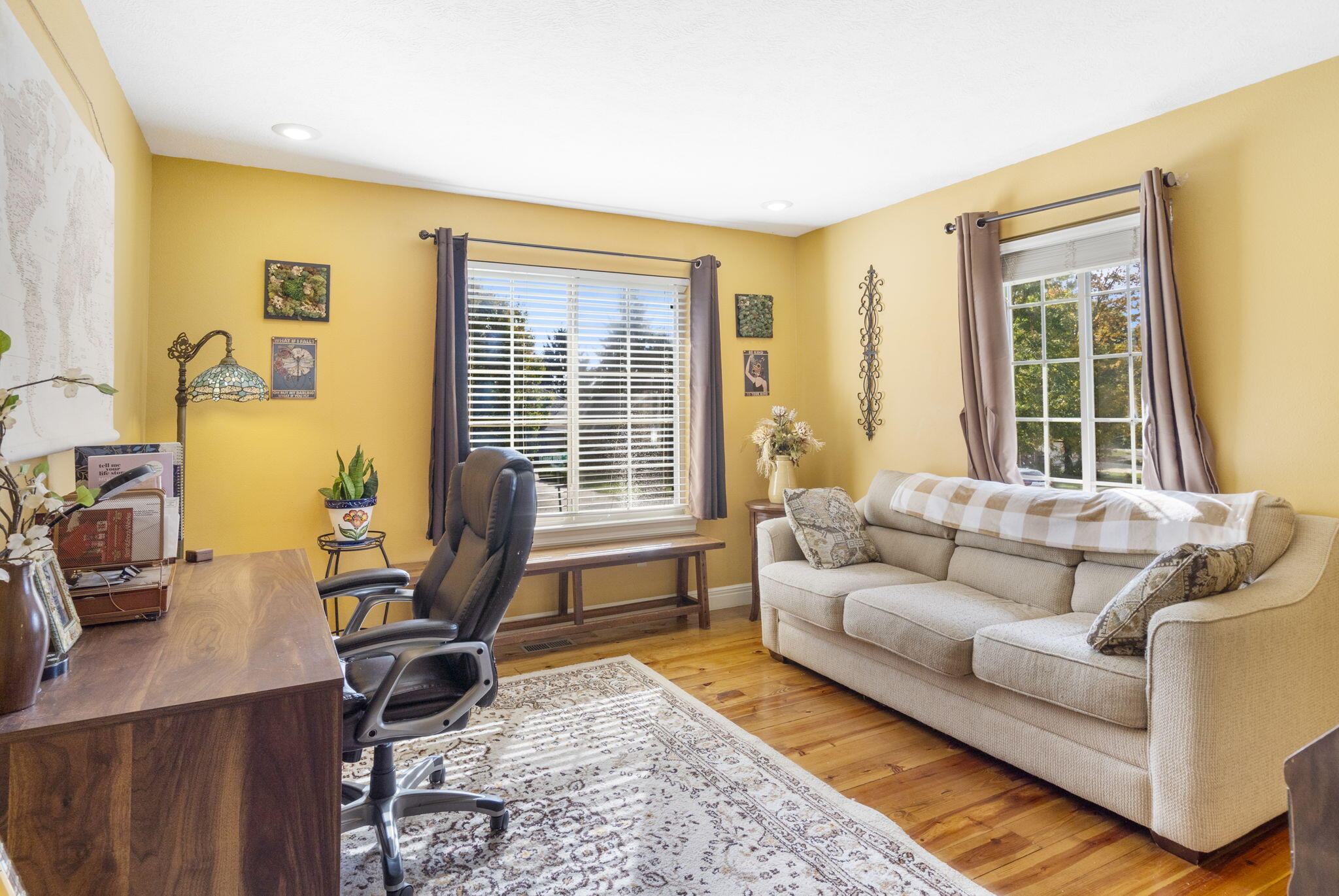 608 South Yellowwood Drive Property Photo 25