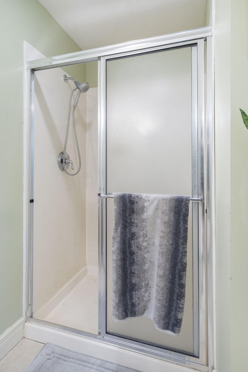 608 South Yellowwood Drive Property Photo 30