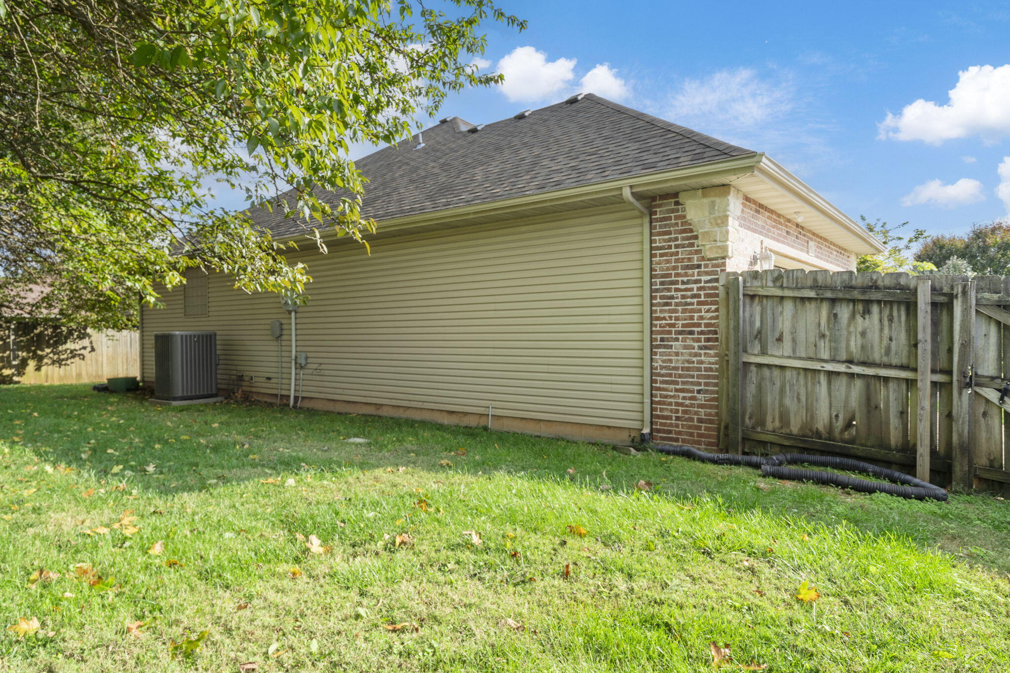 608 South Yellowwood Drive Property Photo 36