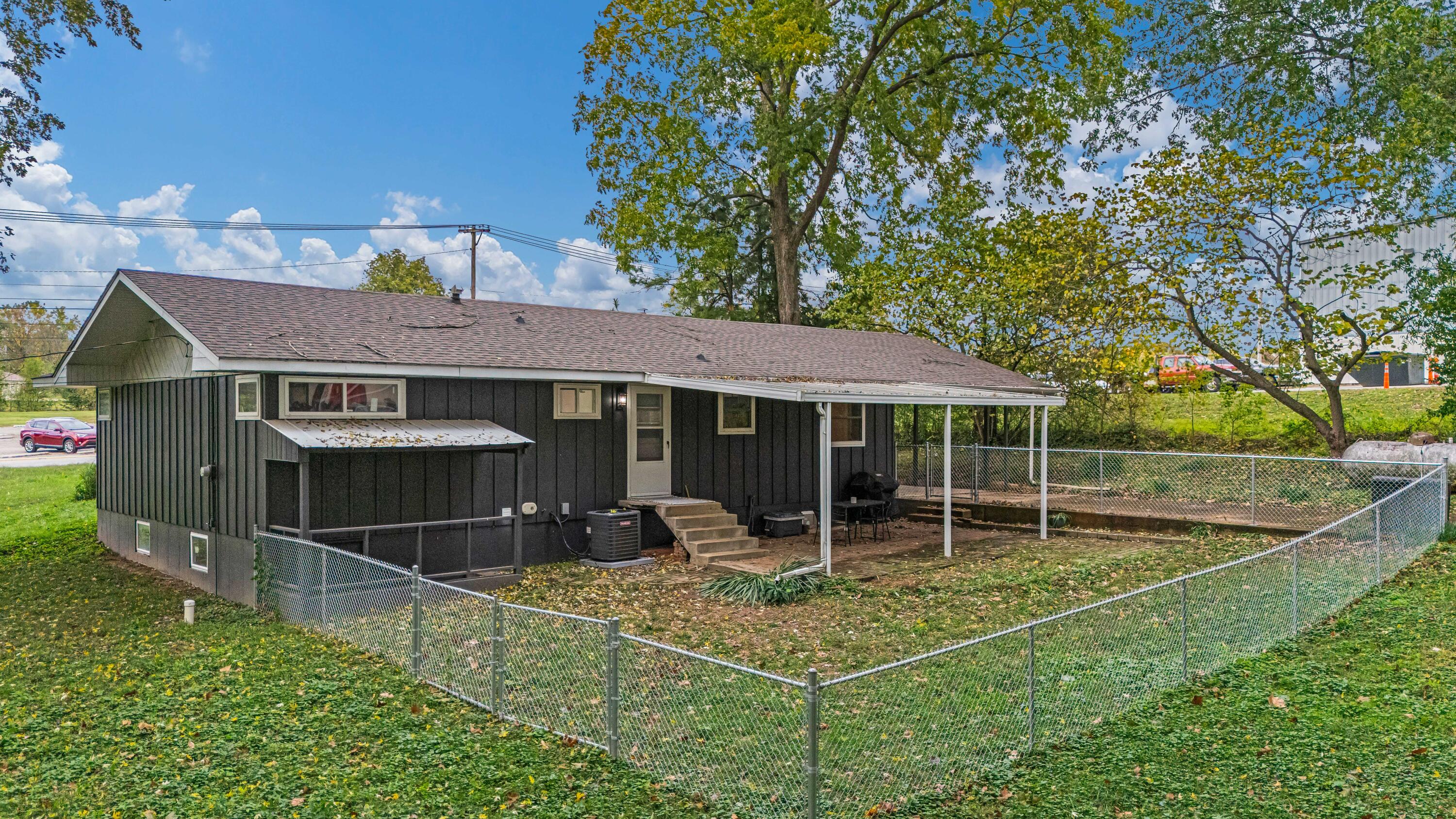 350 East Olden Street Property Photo 46