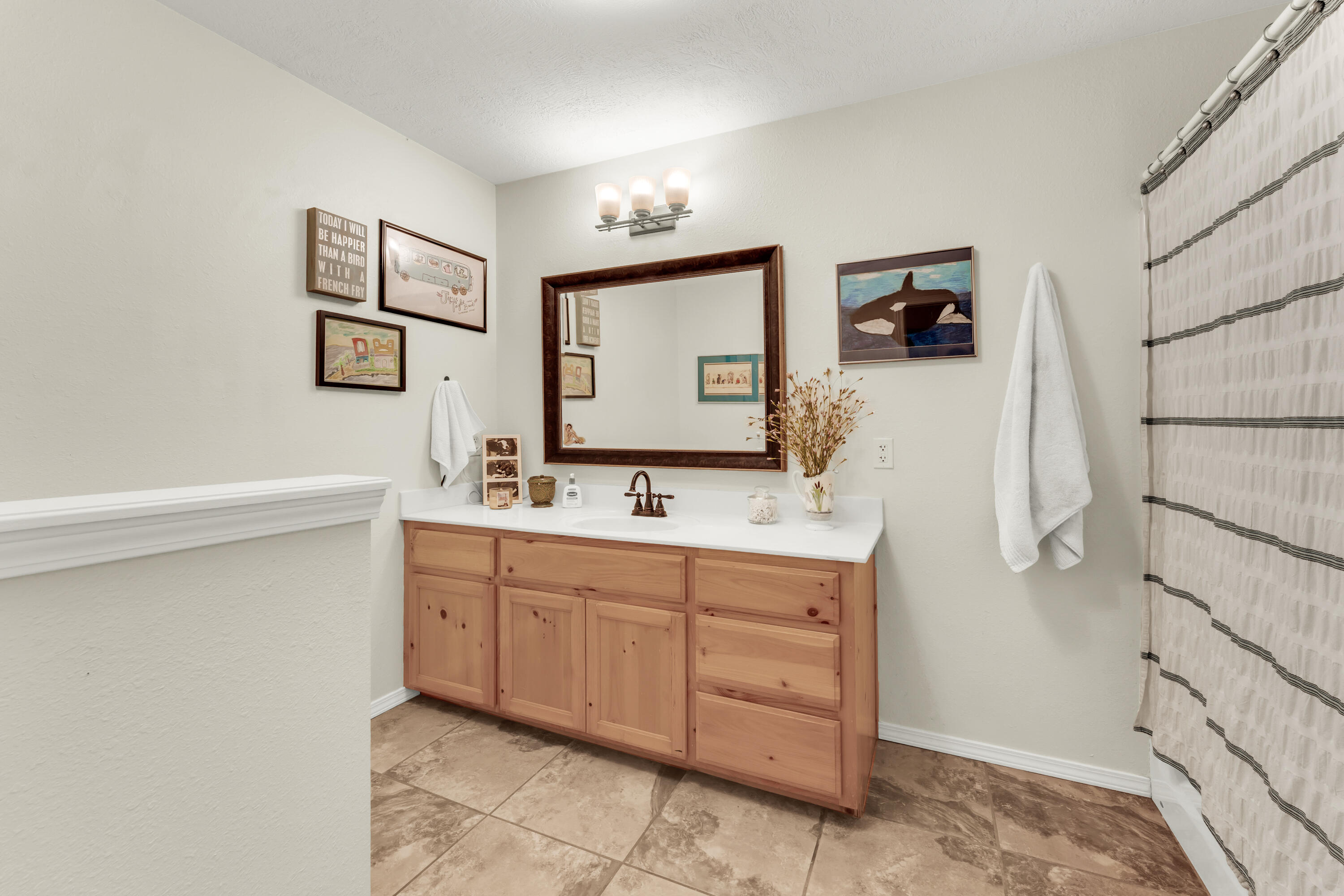 1036 East Manchester Drive Property Photo 18