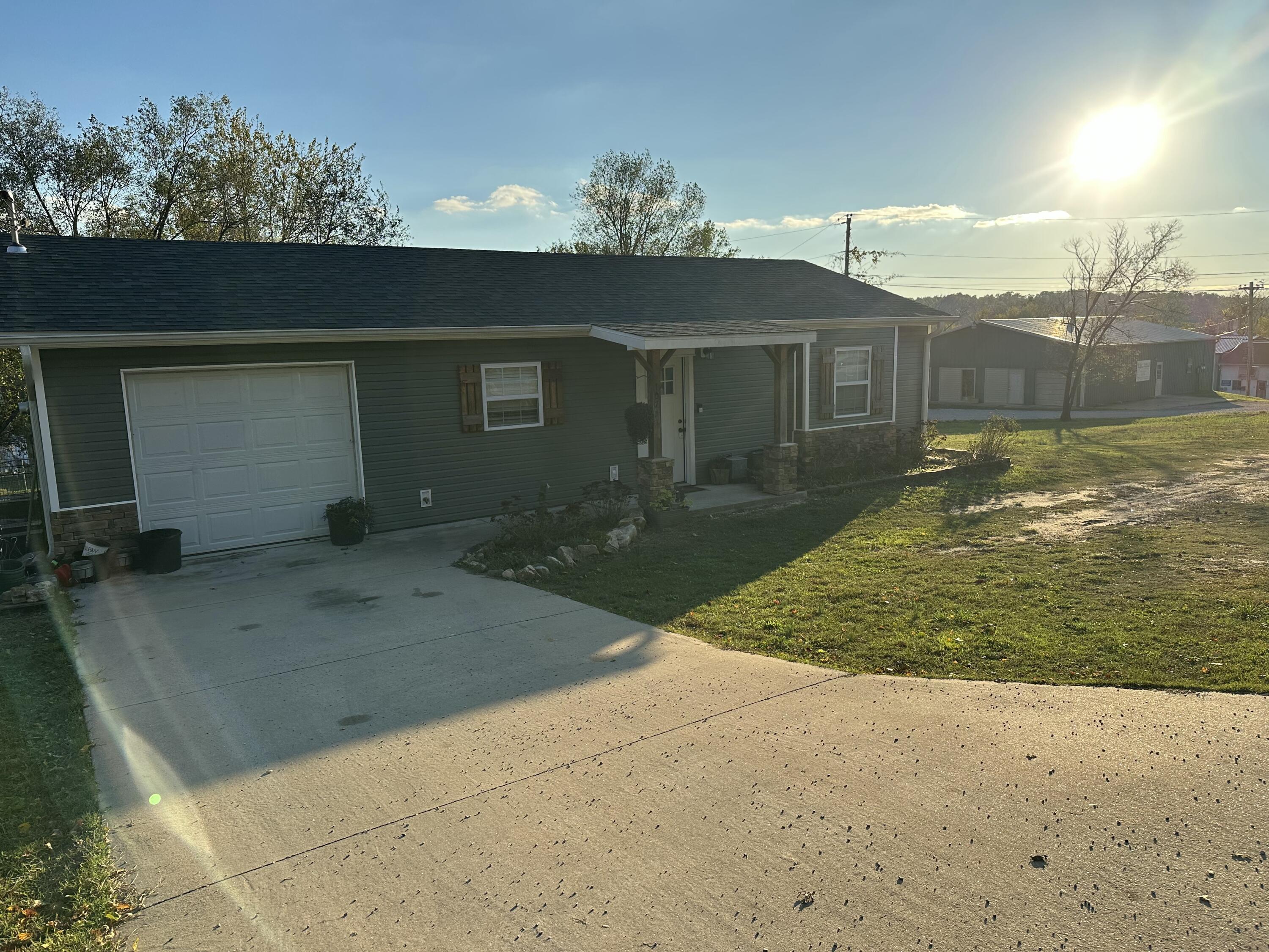 107 Southview Ave. Avenue Property Photo 2