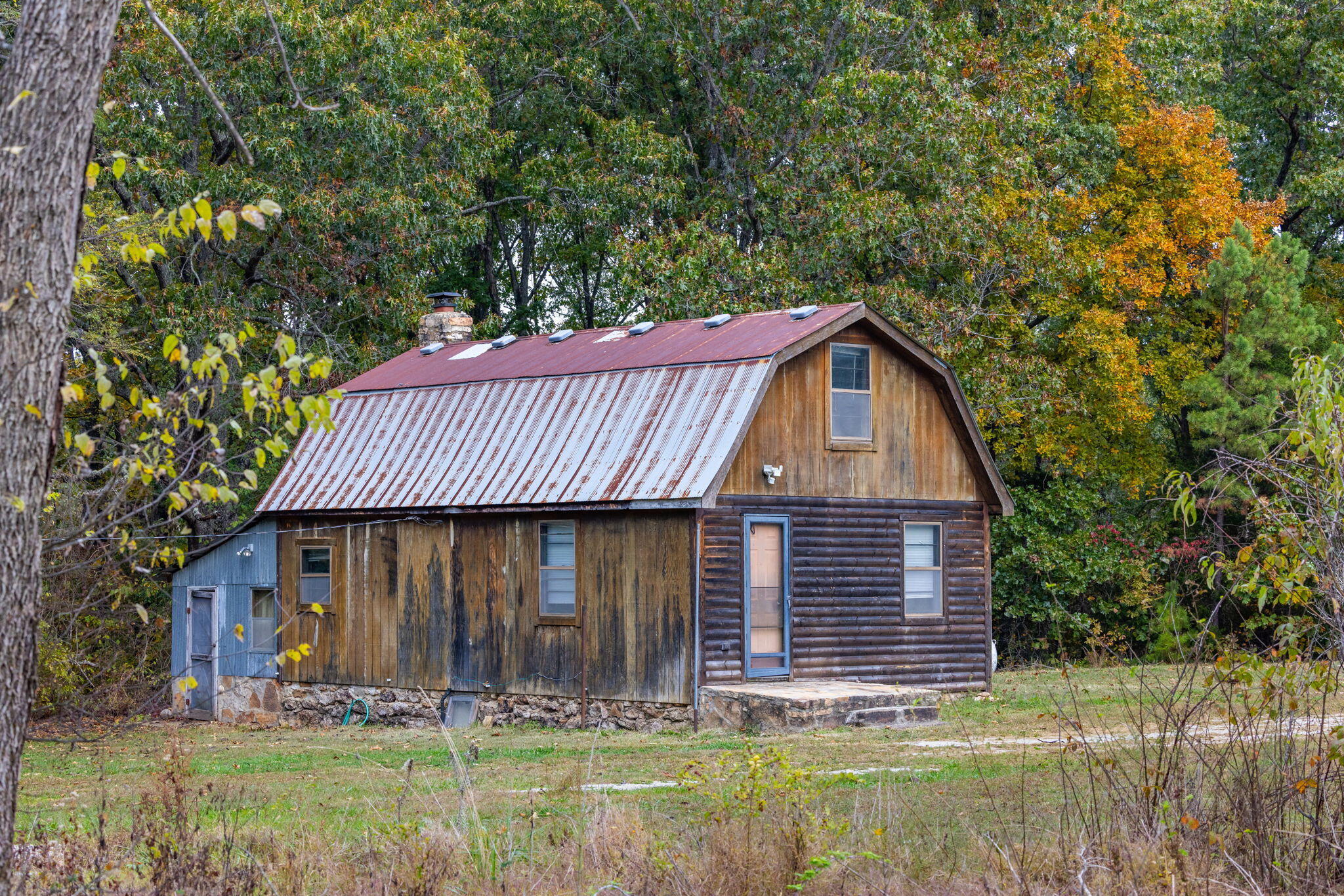 000 Highway V Property Photo 6