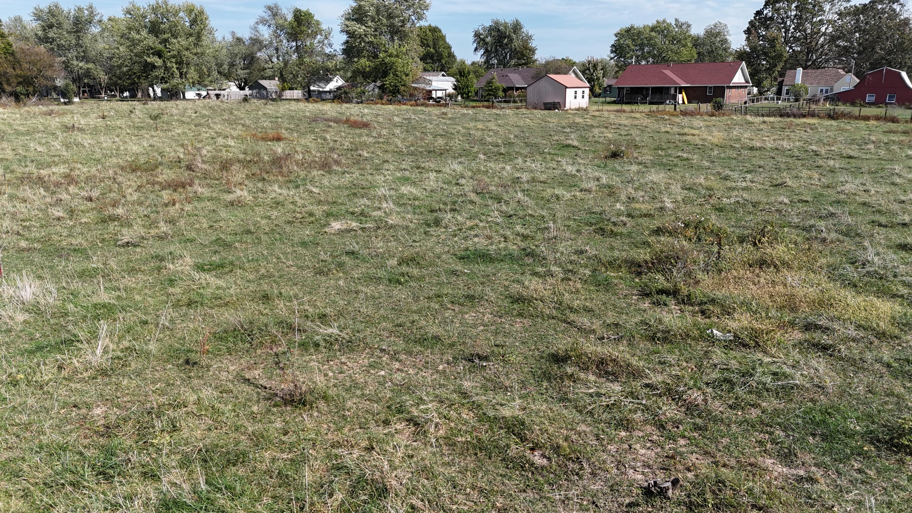 Tract 2 Summit Street Property Photo 3