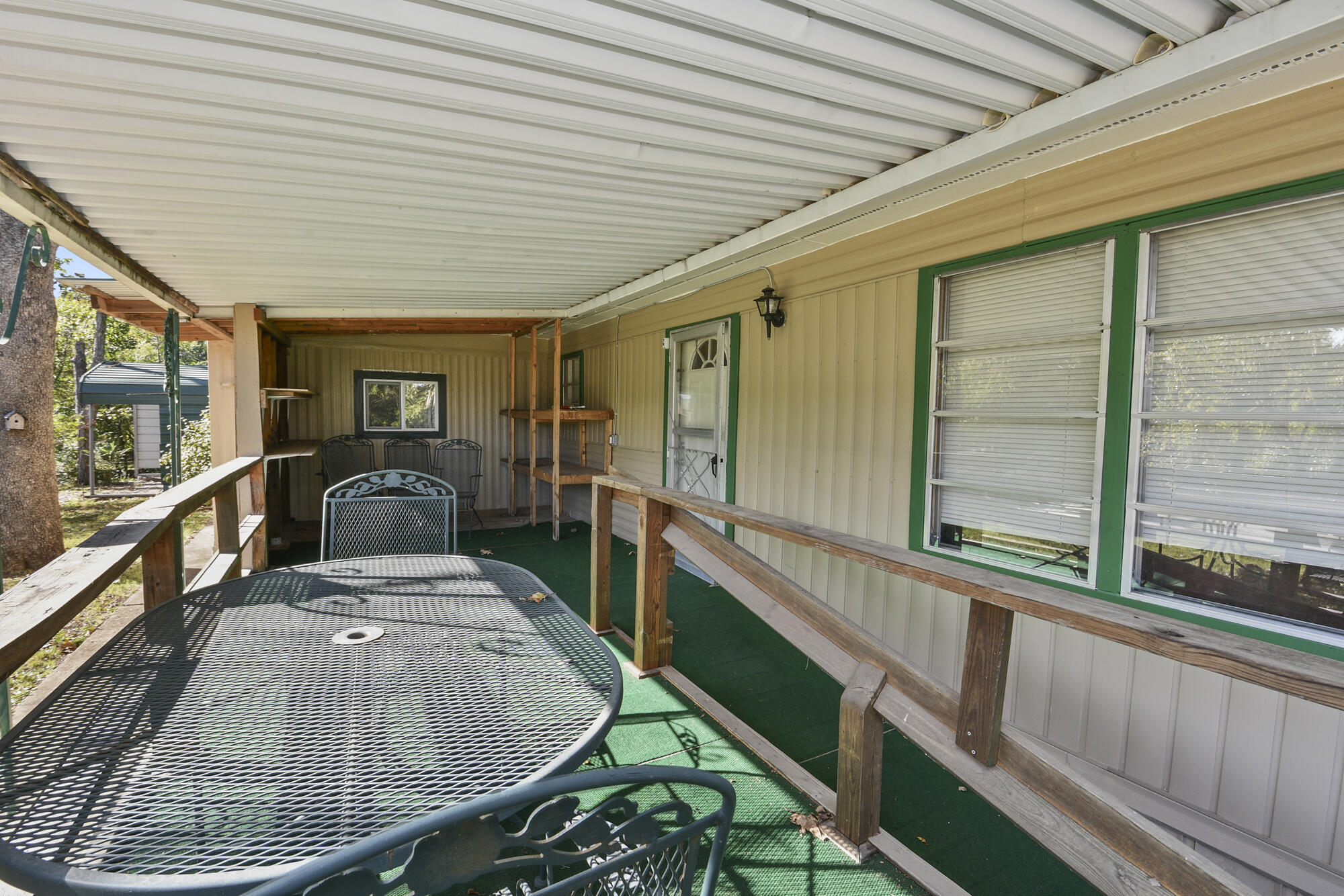 667 Henderson Street Property Photo 5