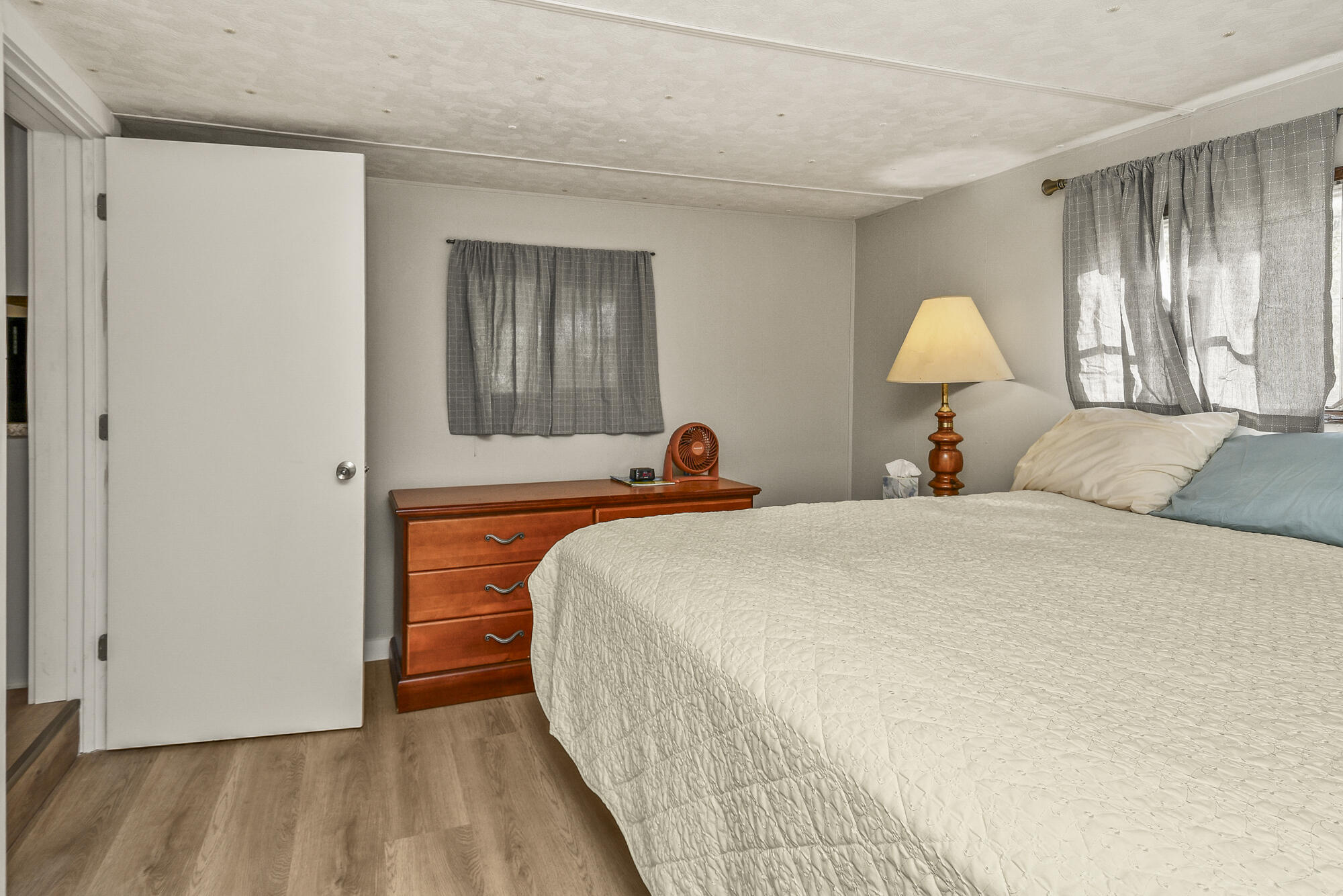 667 Henderson Street Property Photo 19