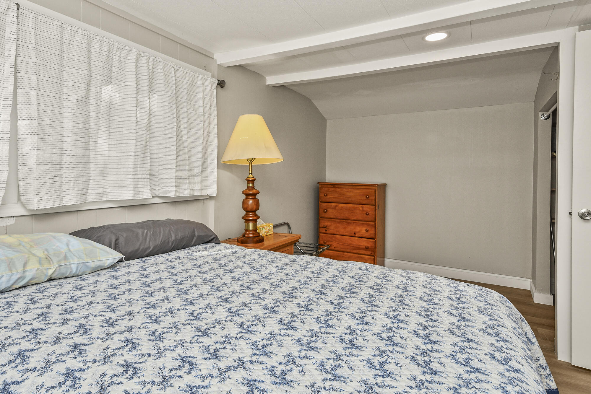 667 Henderson Street Property Photo 24