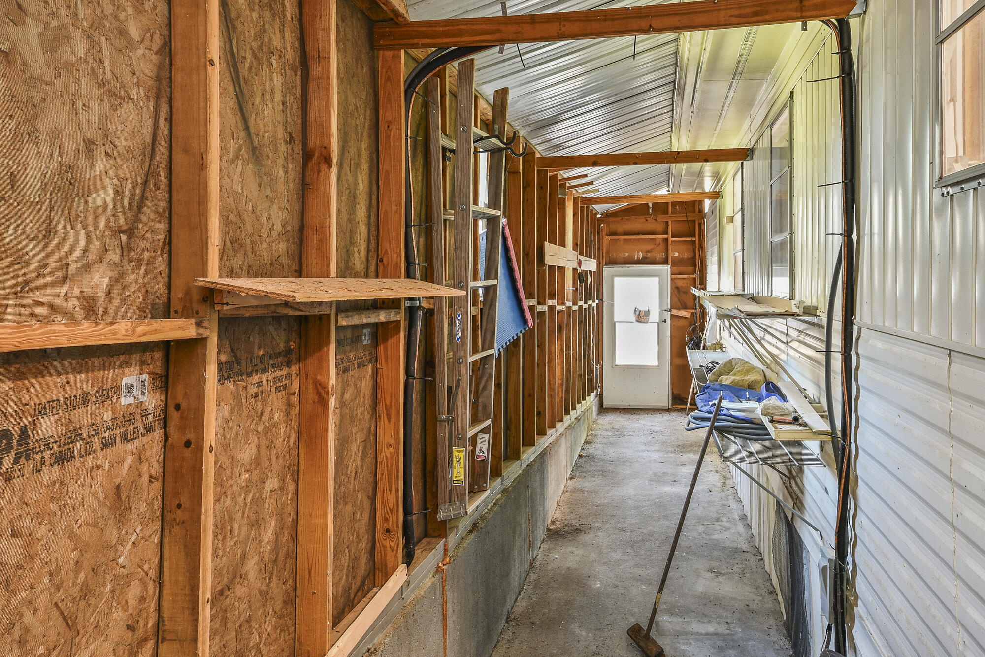 667 Henderson Street Property Photo 26