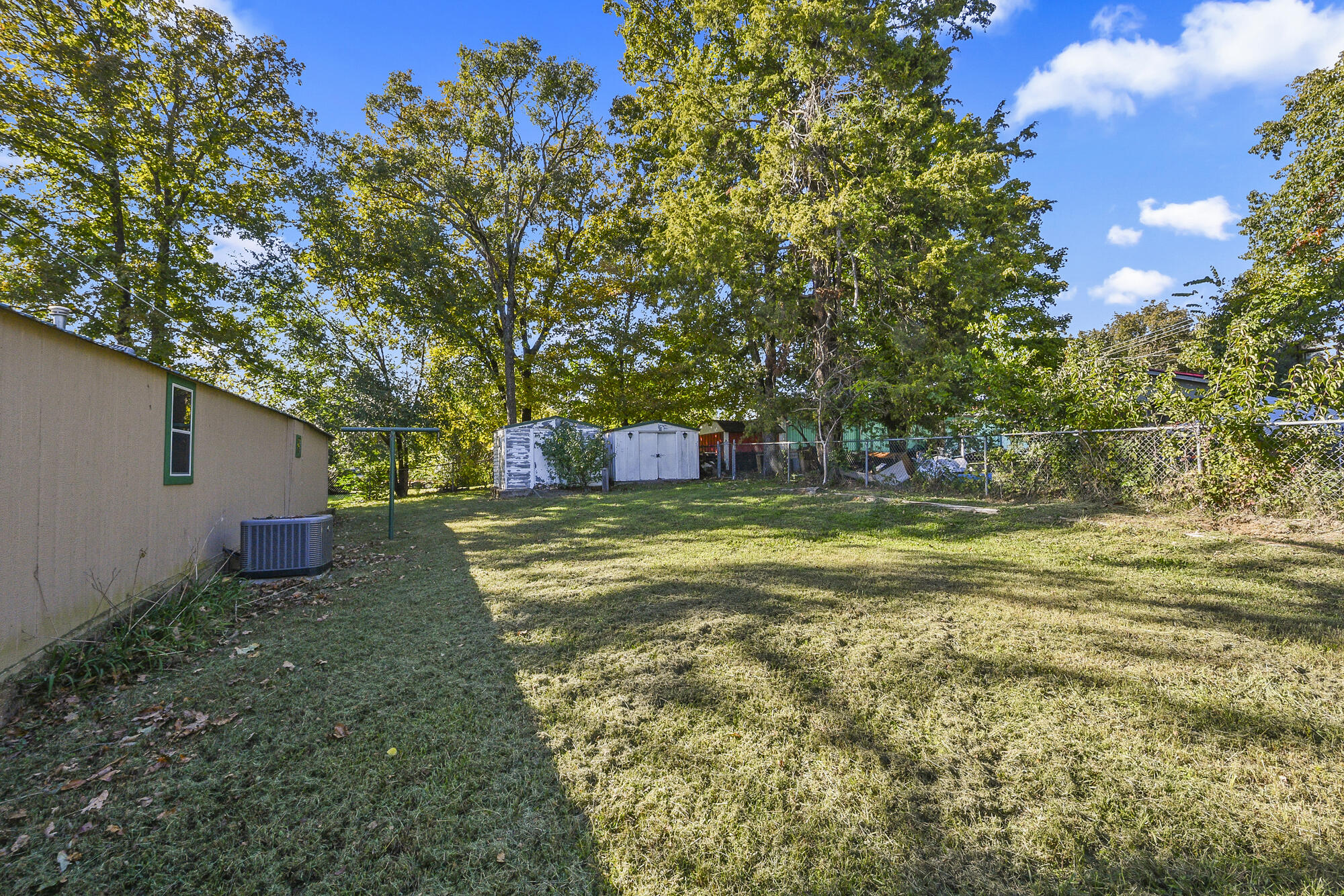 667 Henderson Street Property Photo 29