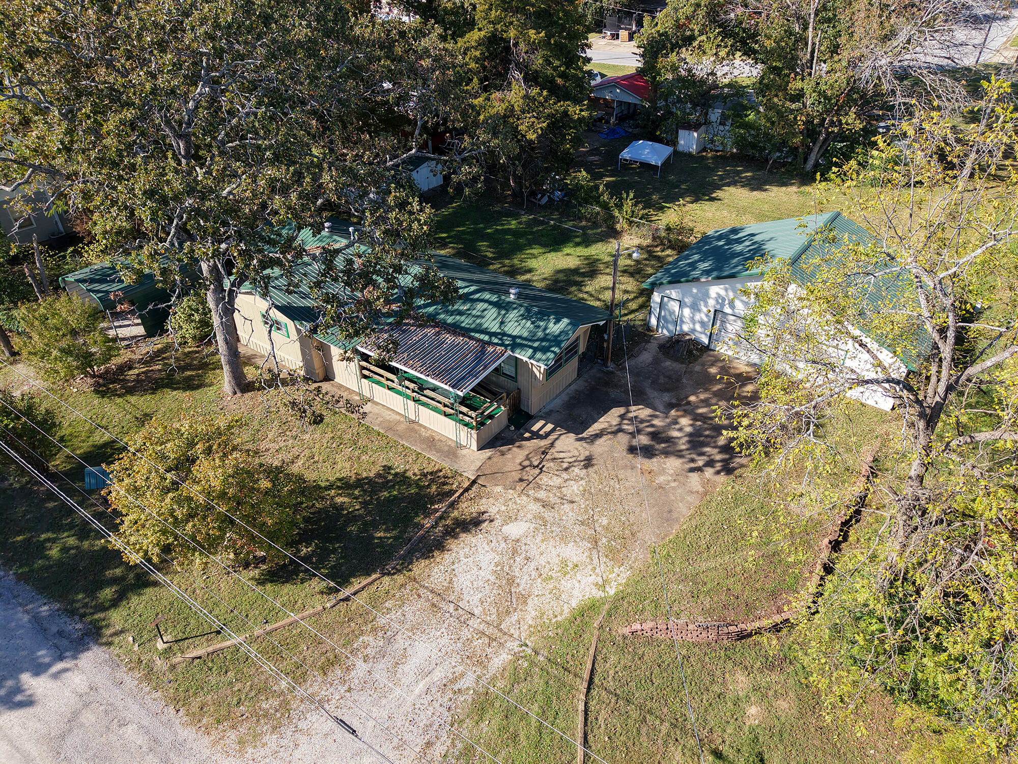 667 Henderson Street Property Photo 34