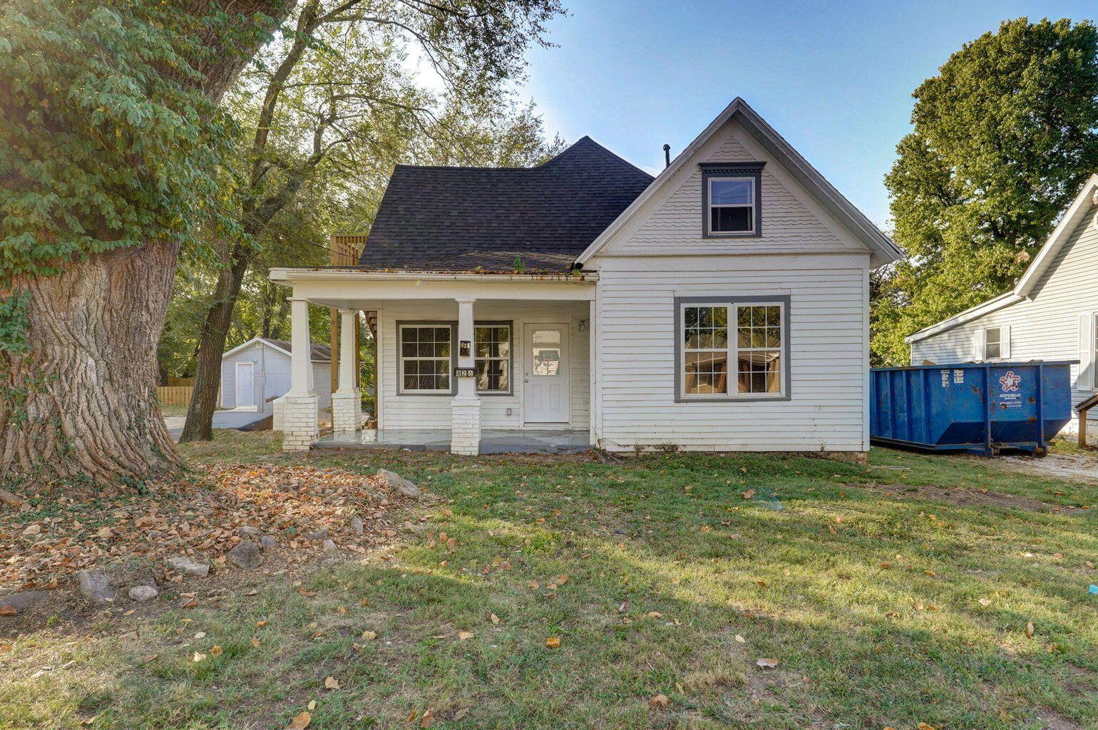 824 West Elm Street Property Photo 17