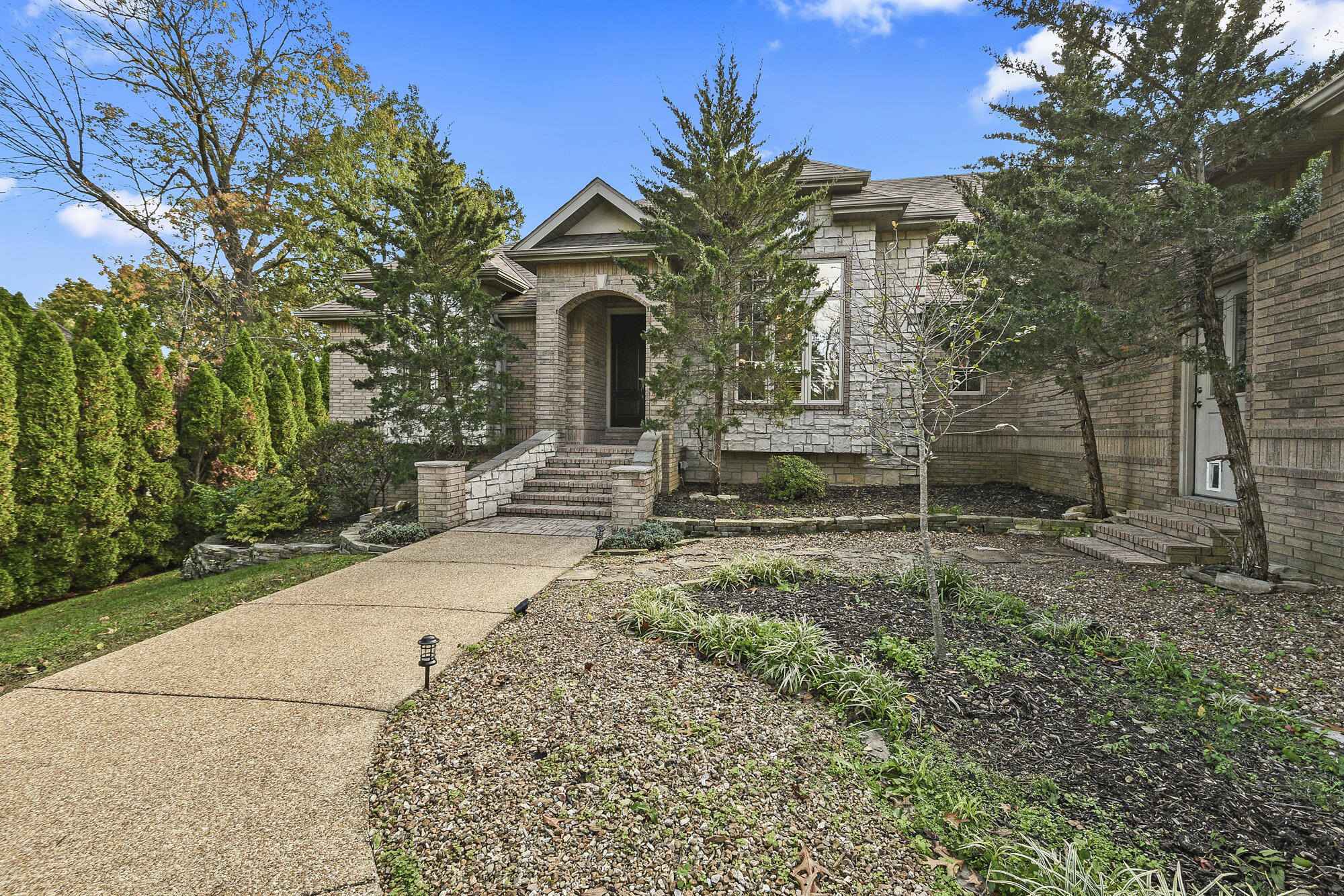 3464 East Bluff Point Drive Property Photo 2