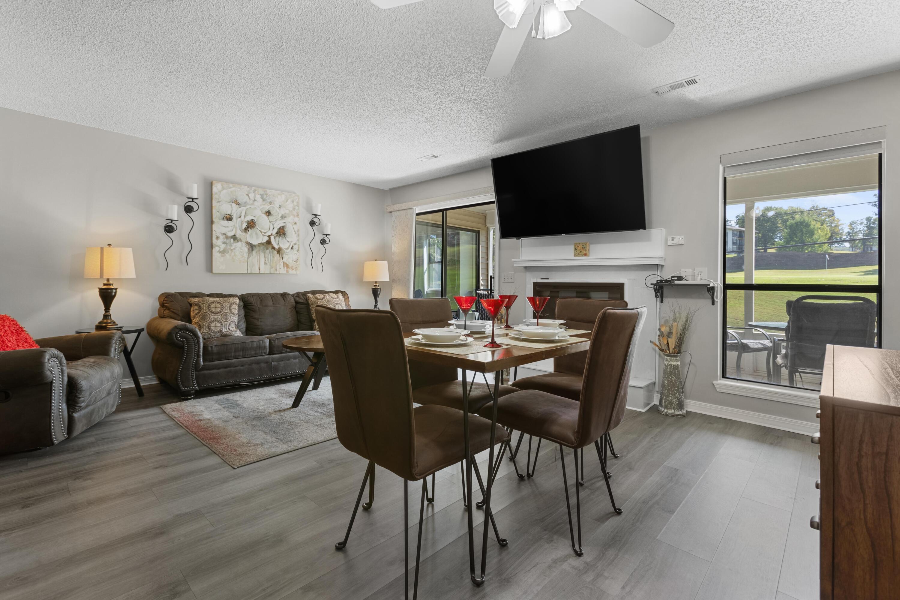 302 Turnberry Drive Property Photo 1