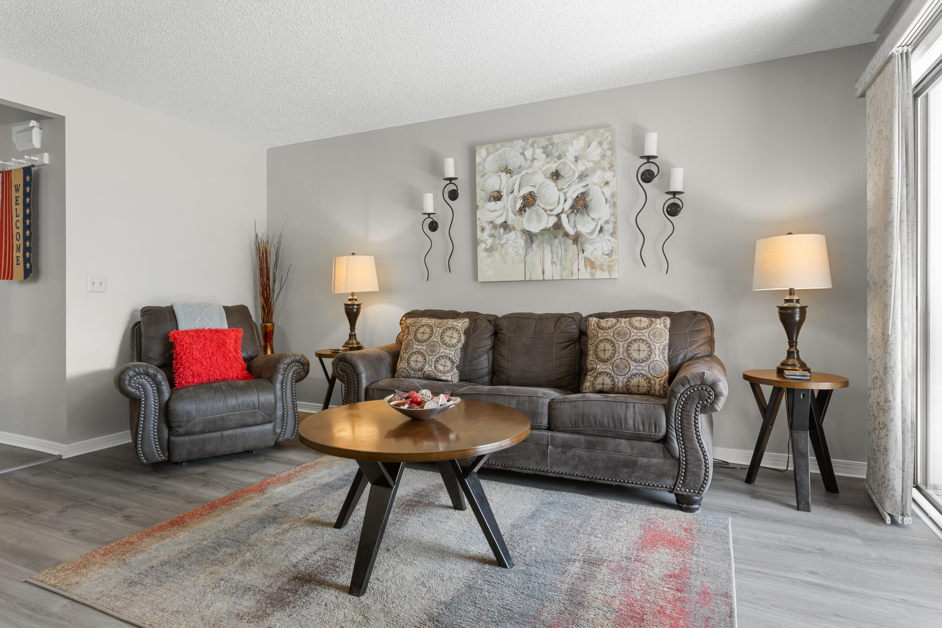 302 Turnberry Drive Property Photo 3