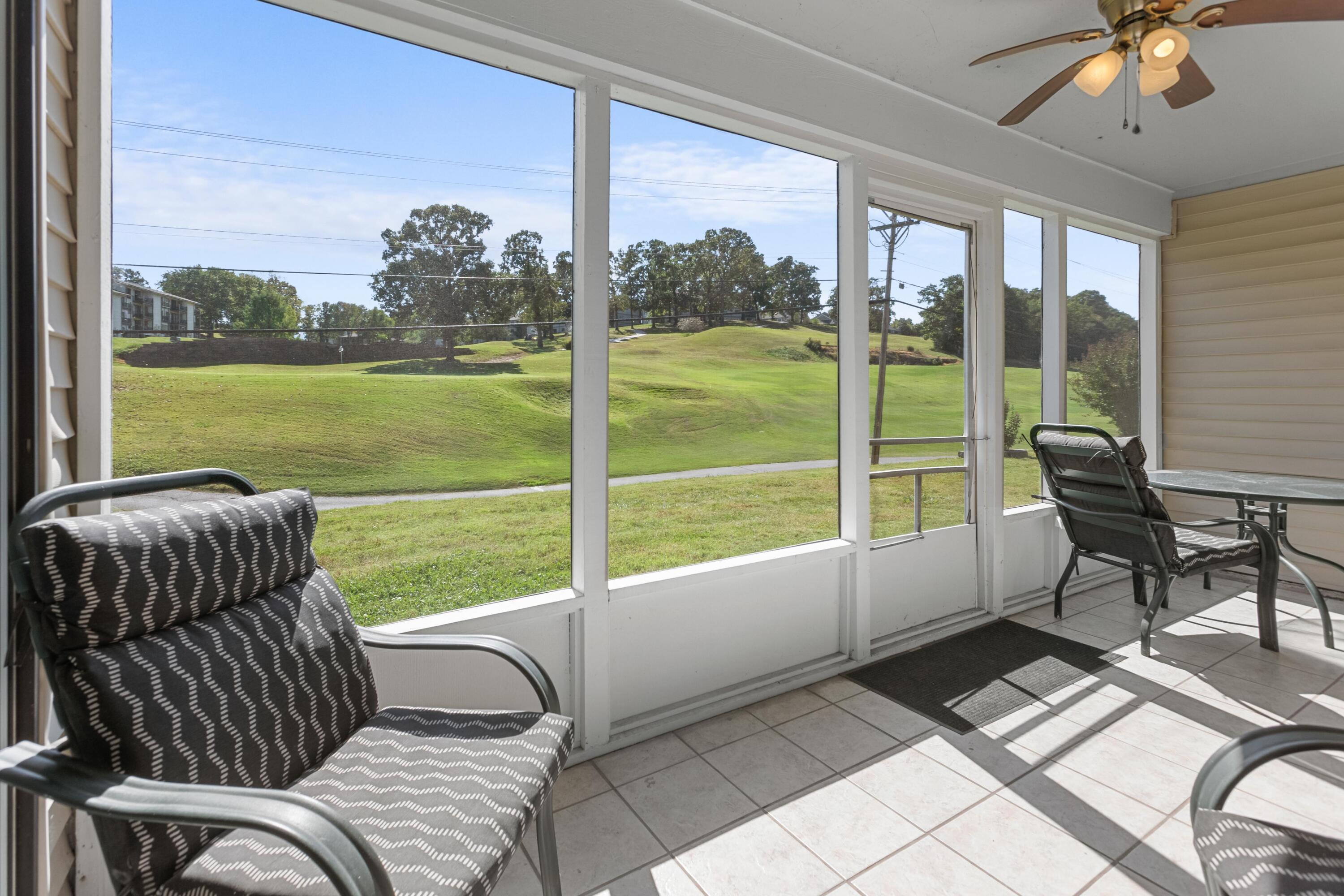 302 Turnberry Drive Property Photo 5