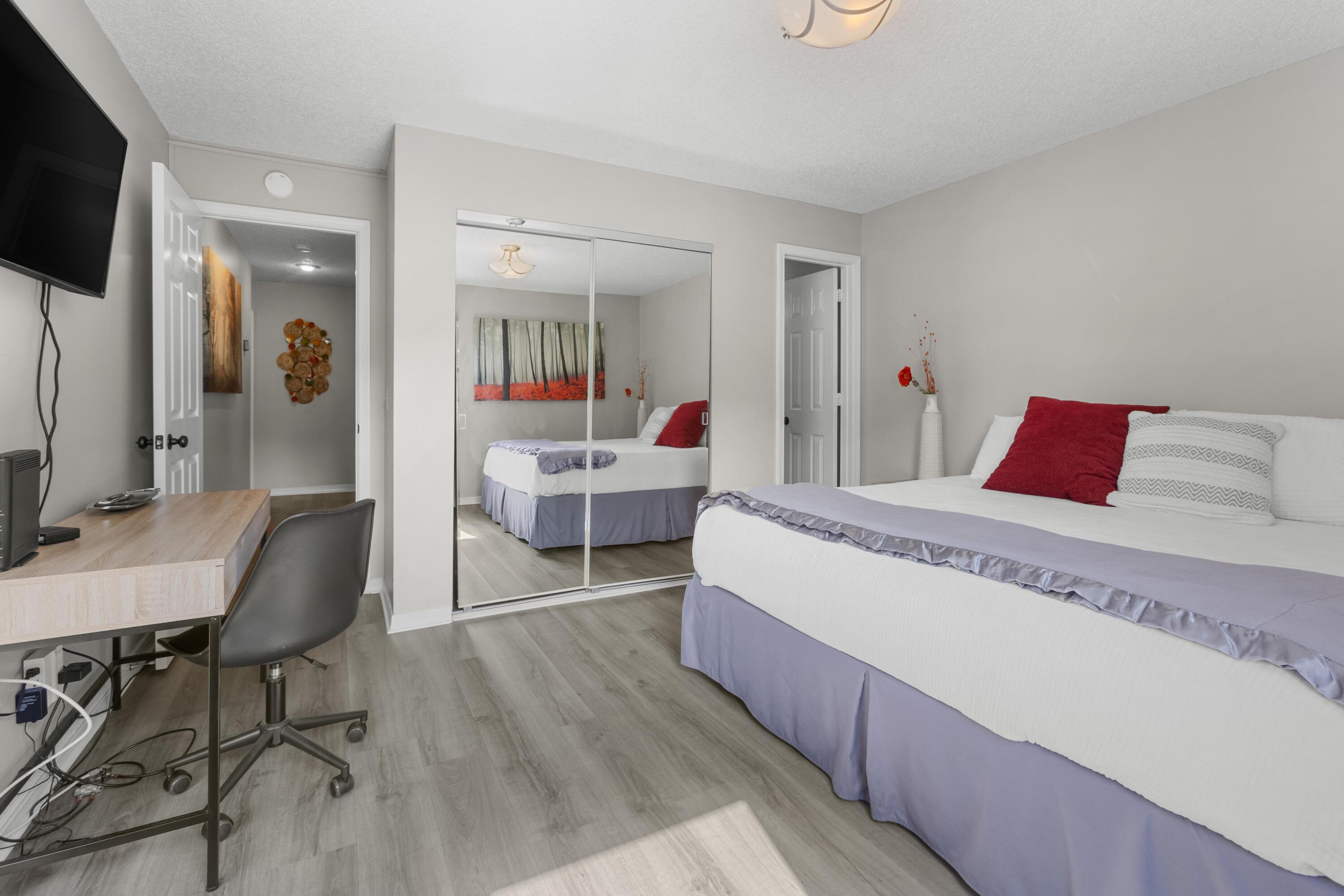 302 Turnberry Drive Property Photo 18