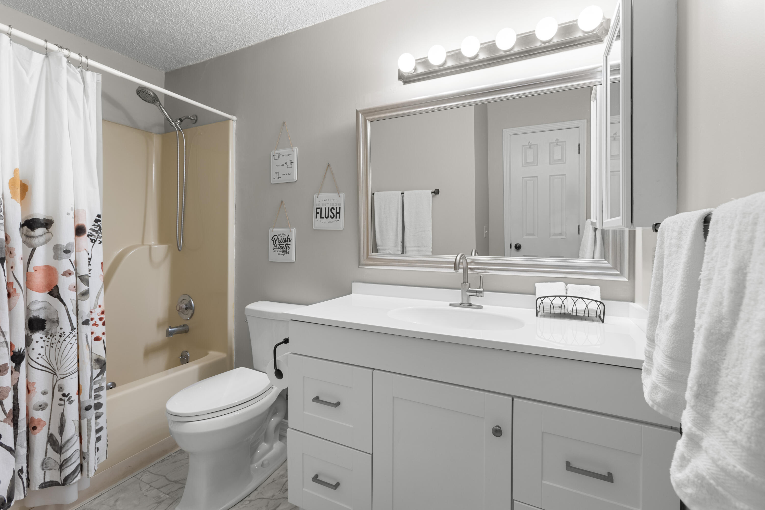 302 Turnberry Drive Property Photo 19