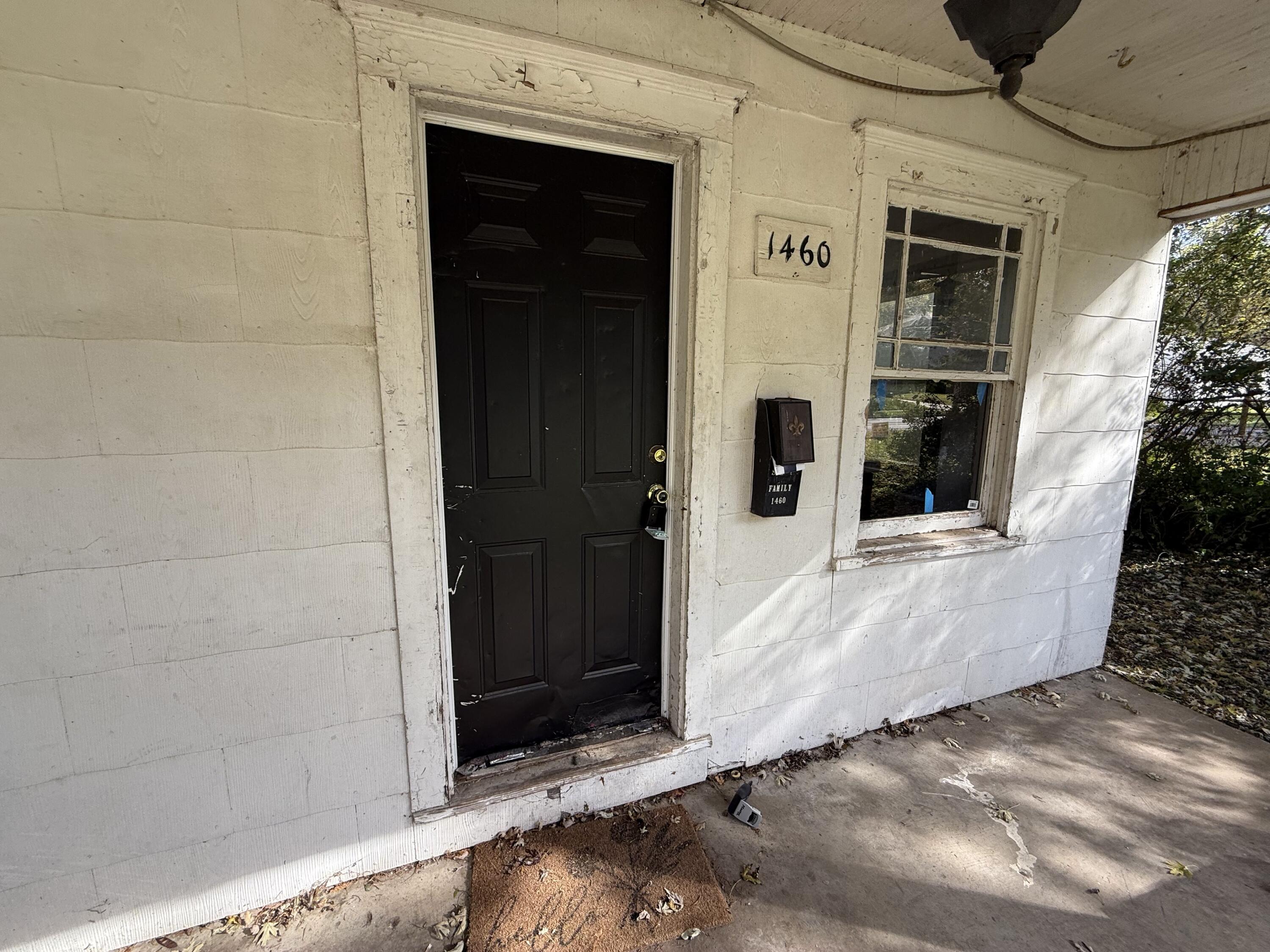 1460 South Jefferson Avenue Property Photo 3