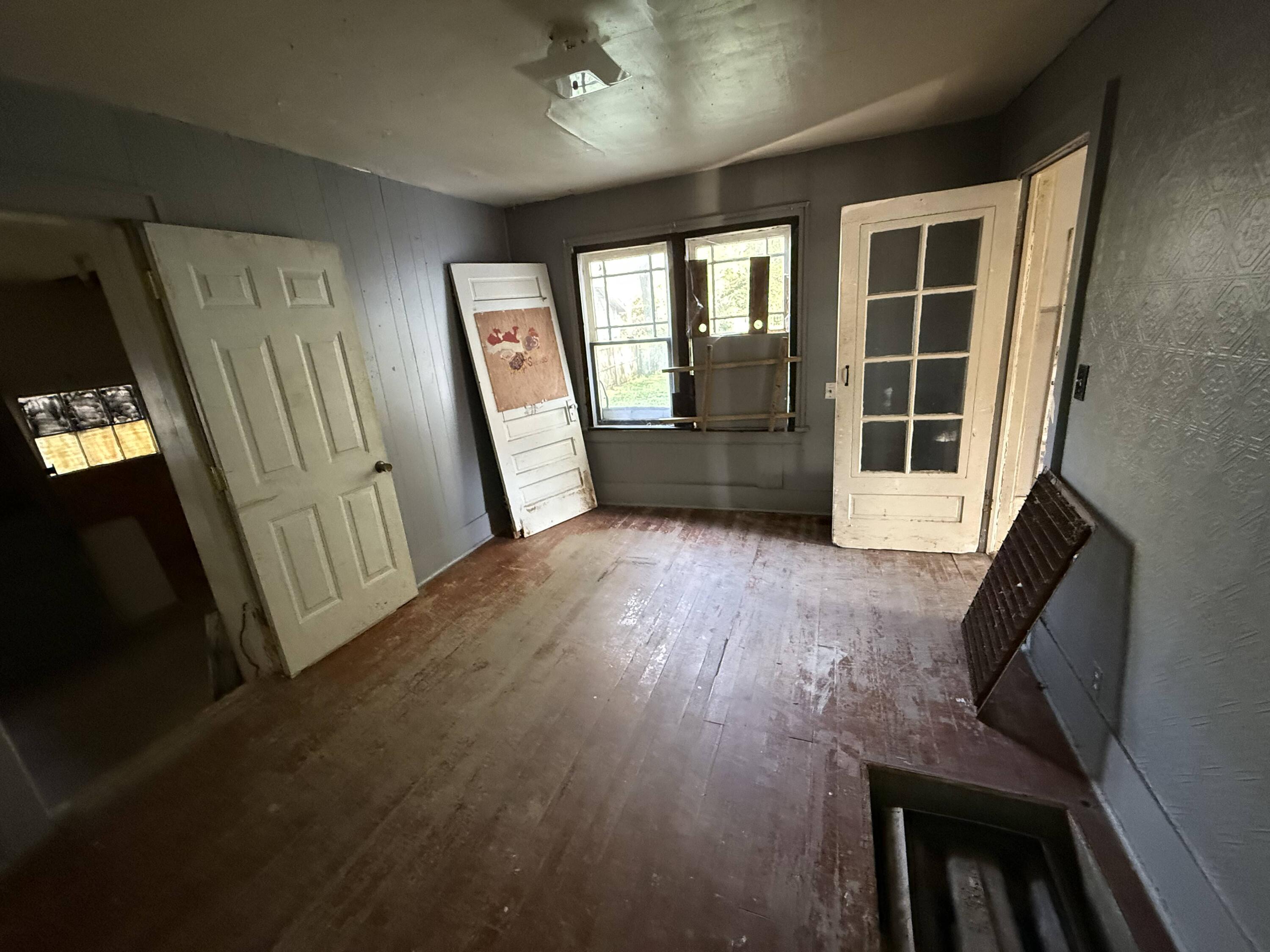 1460 South Jefferson Avenue Property Photo 12