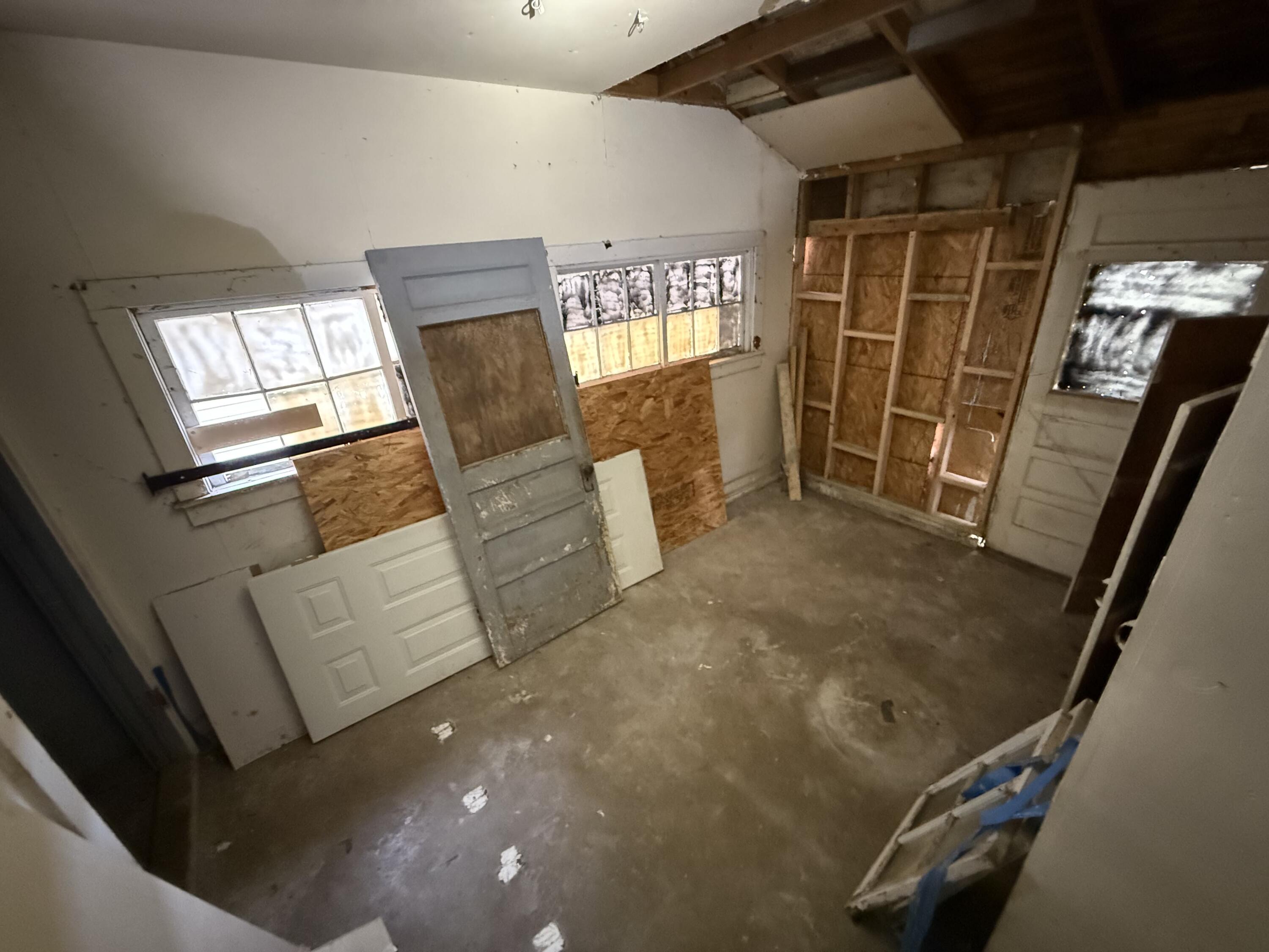 1460 South Jefferson Avenue Property Photo 14