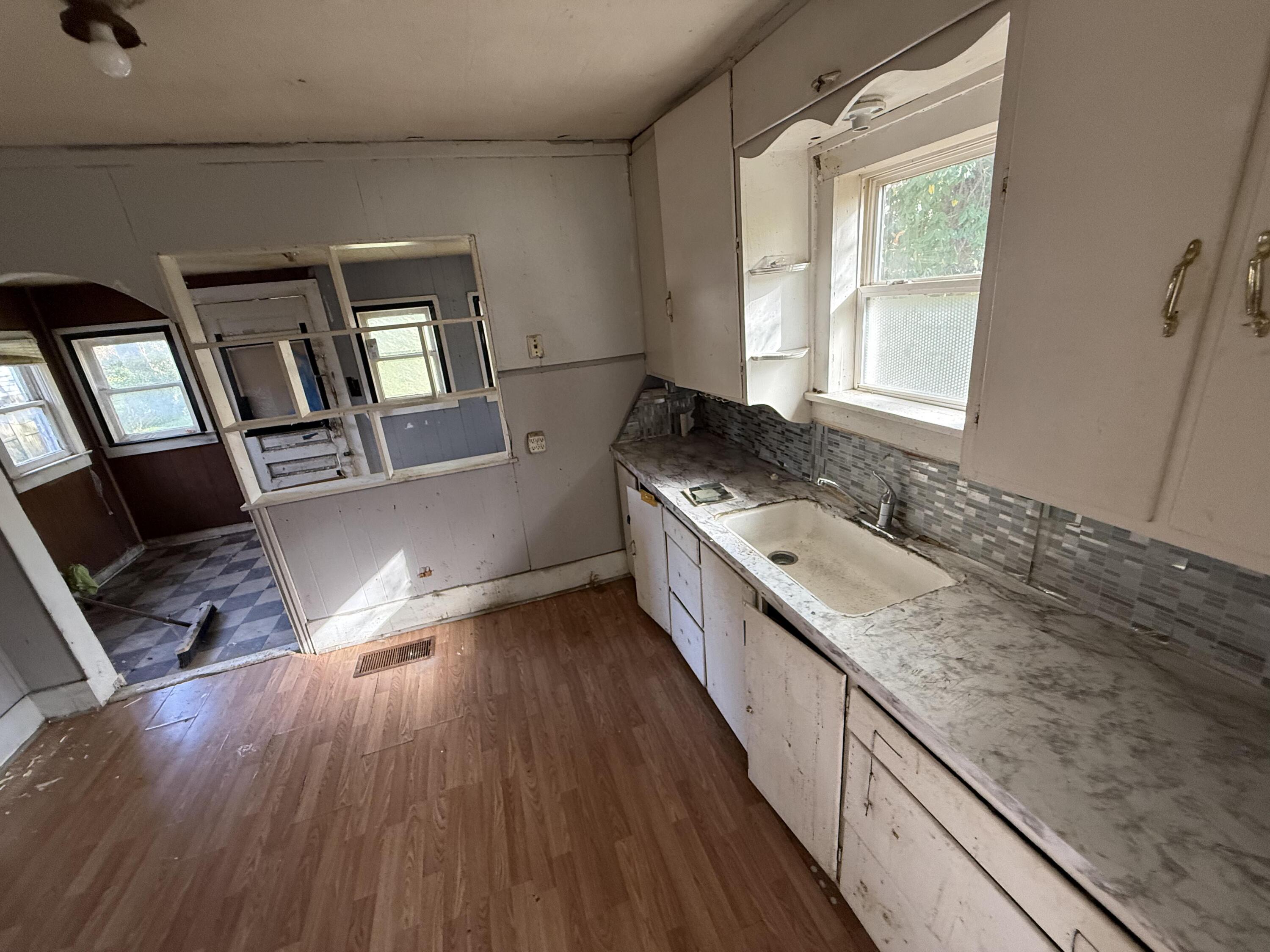 1460 South Jefferson Avenue Property Photo 19