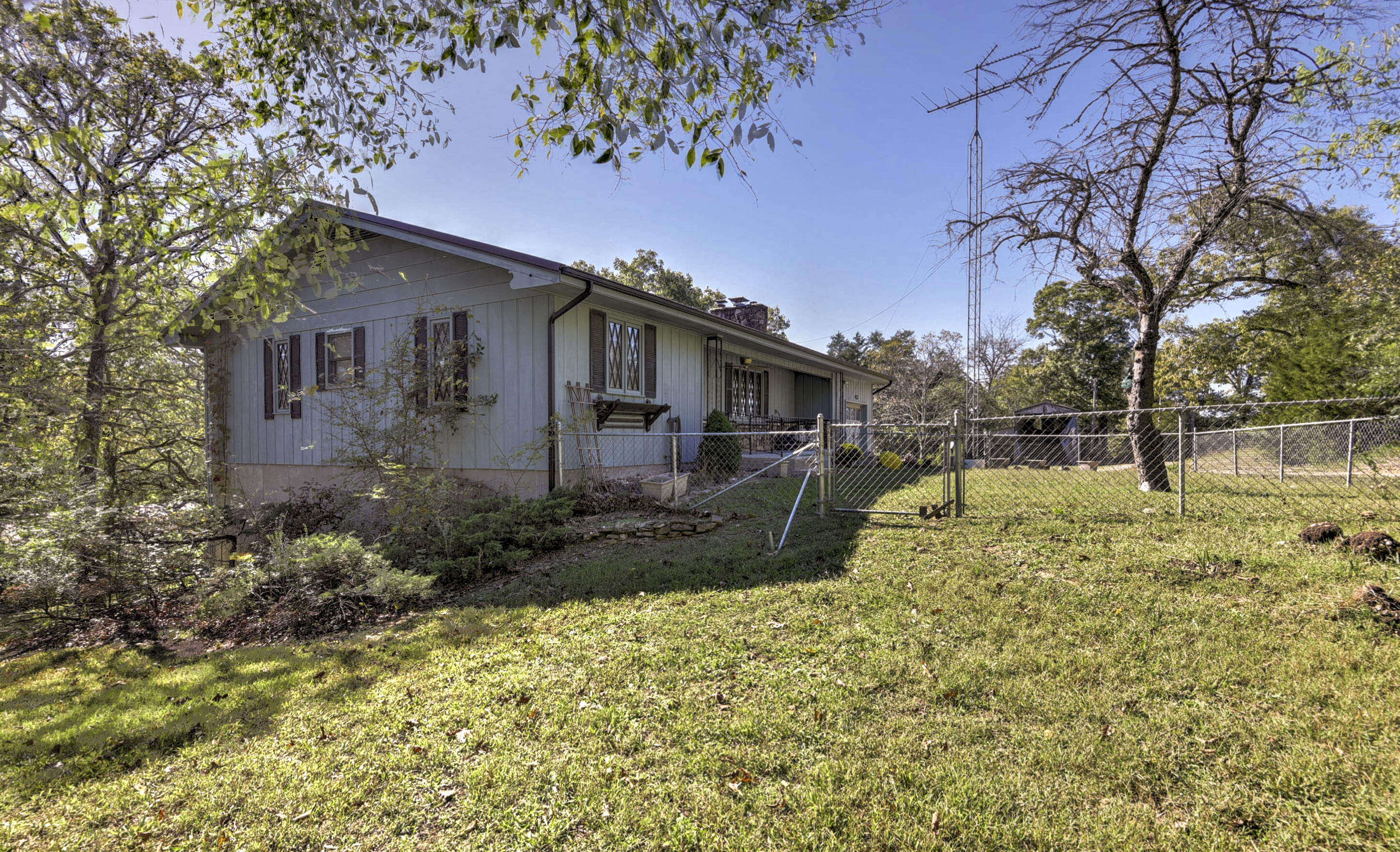 421 Newport Drive Property Photo 2