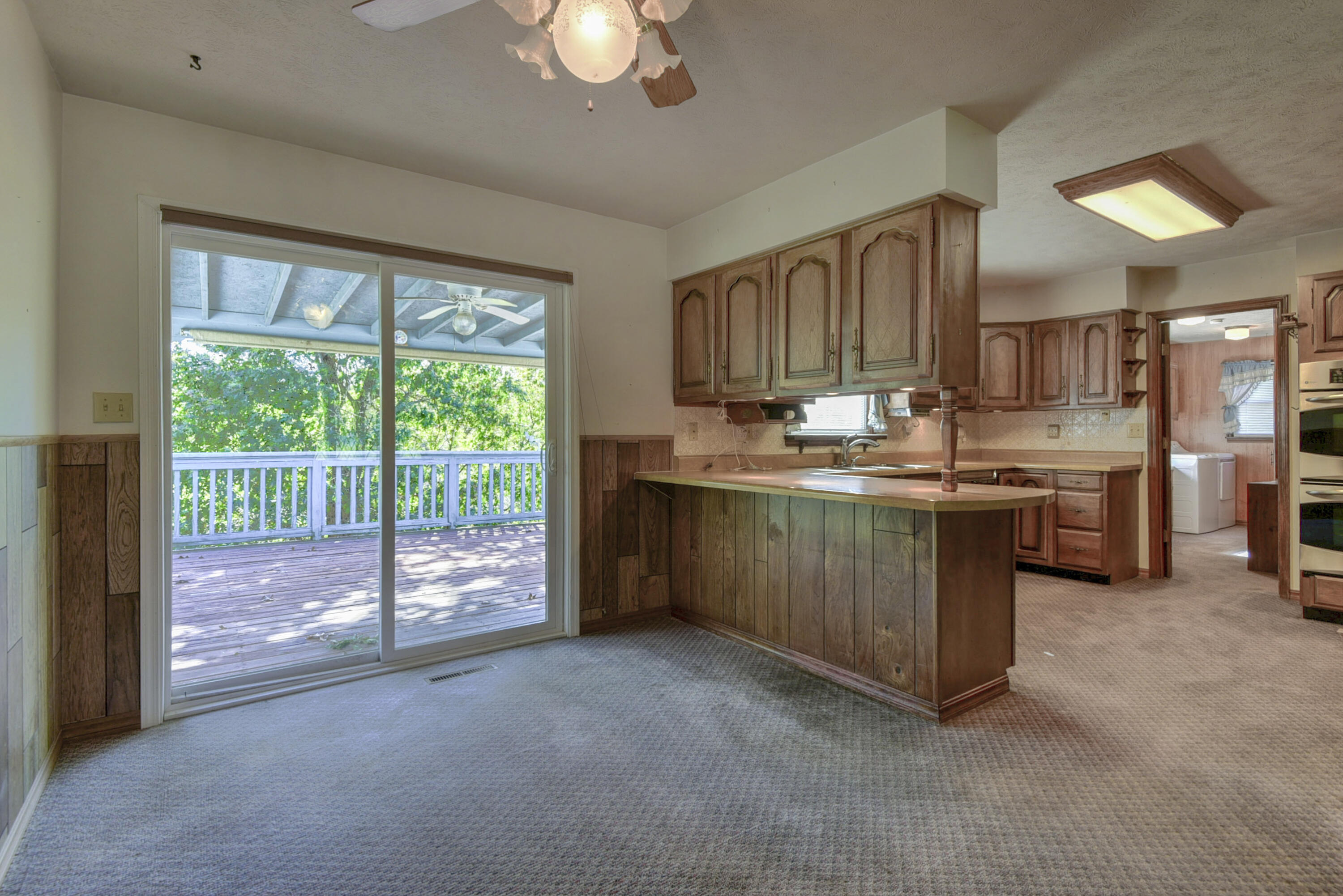 421 Newport Drive Property Photo 9