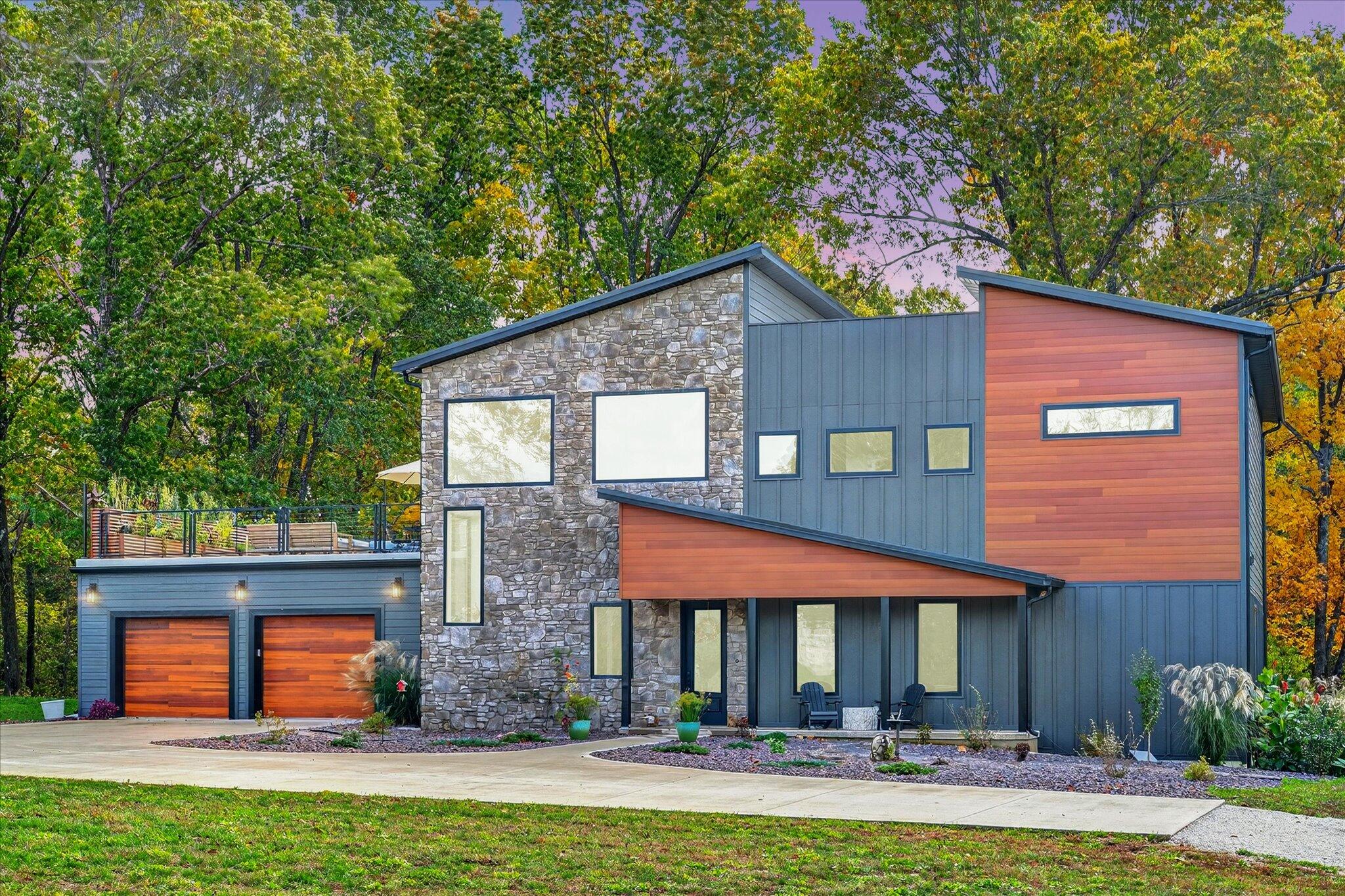 3477 South Selah Ln Property Photo 1