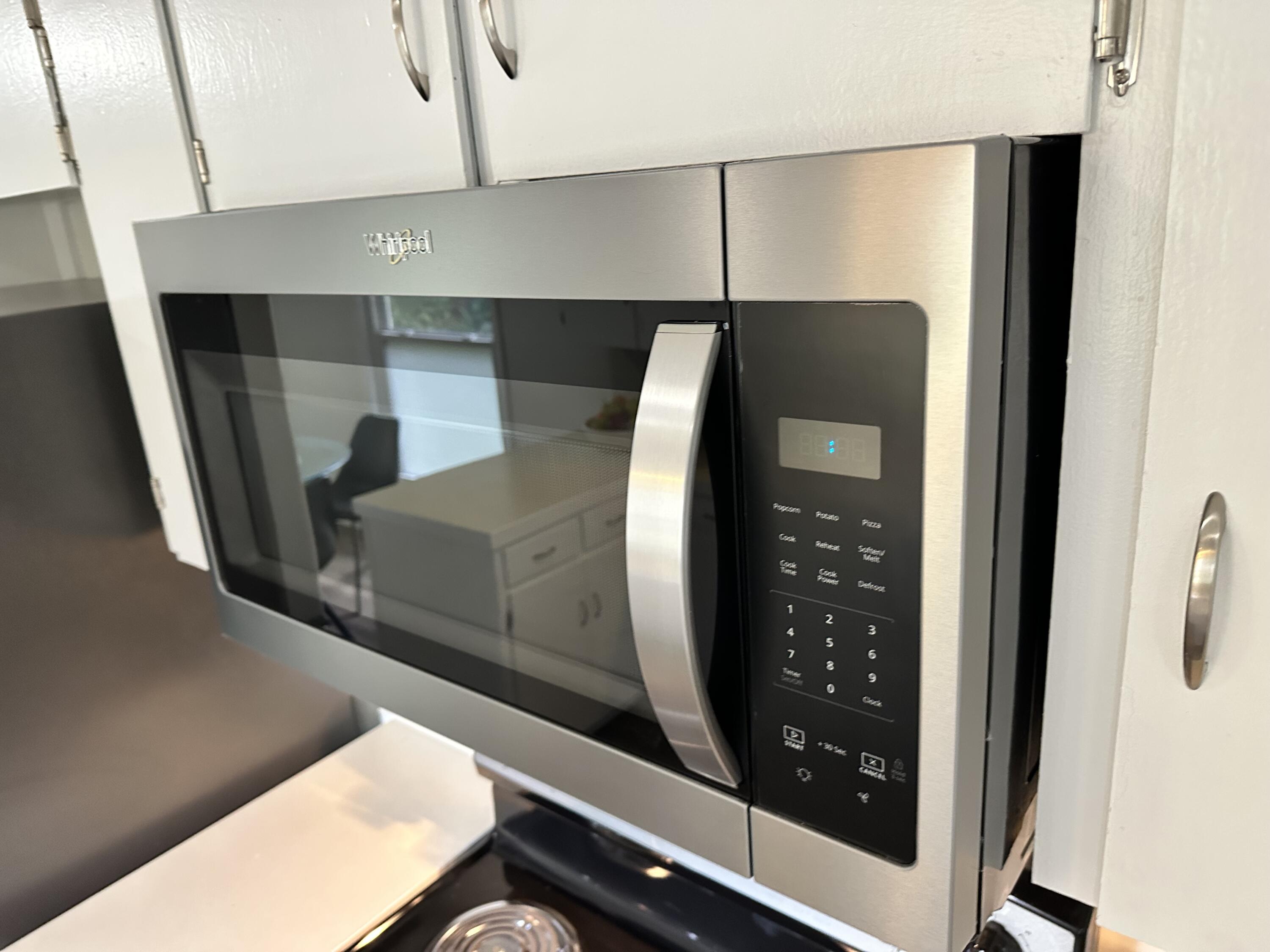 1954 South Dollison Avenue Property Photo 5