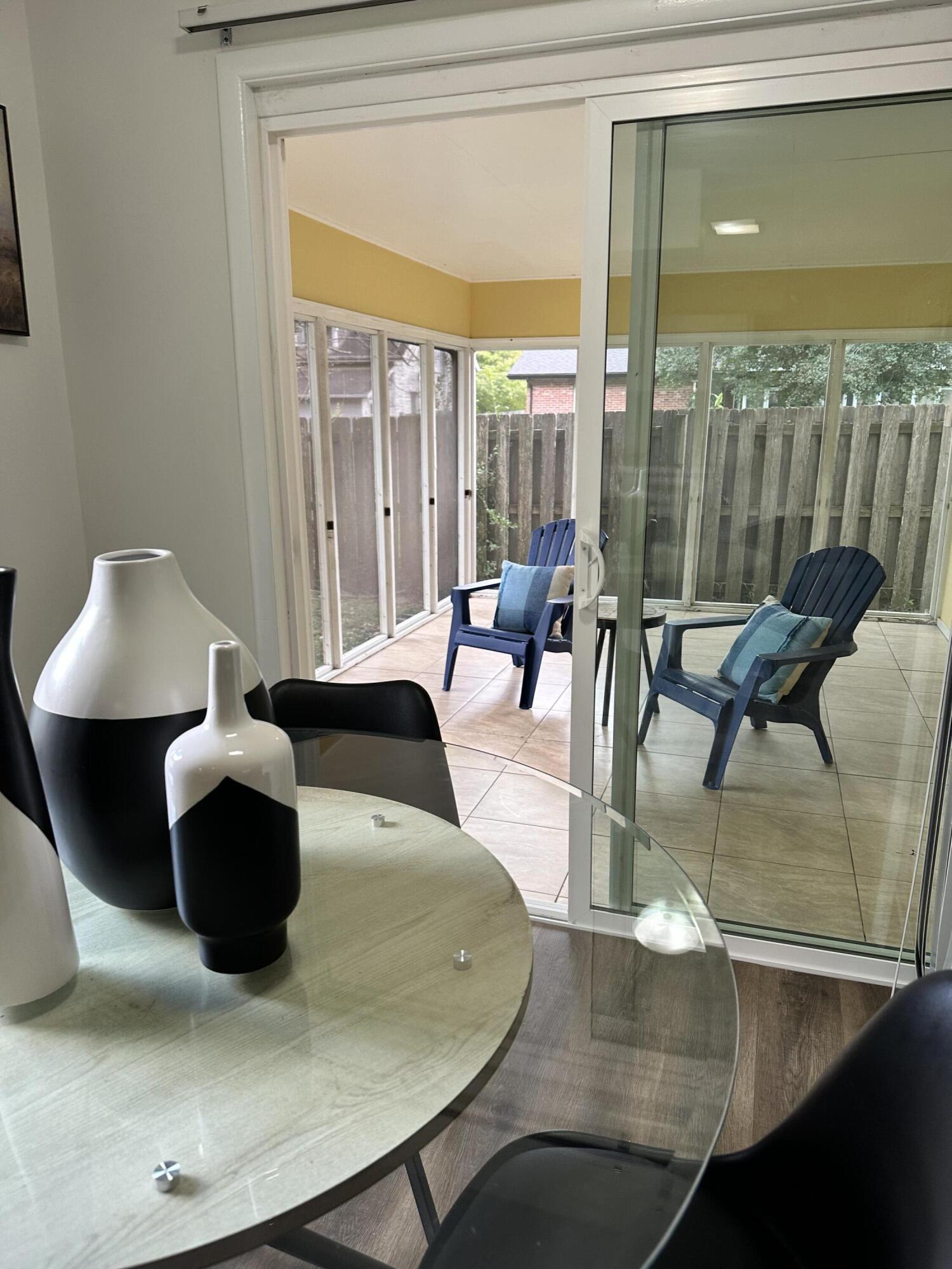 1954 South Dollison Avenue Property Photo 10