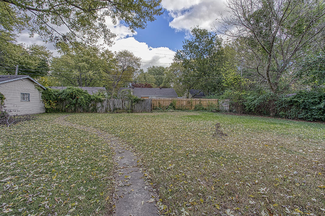 1954 South Dollison Avenue Property Photo 22