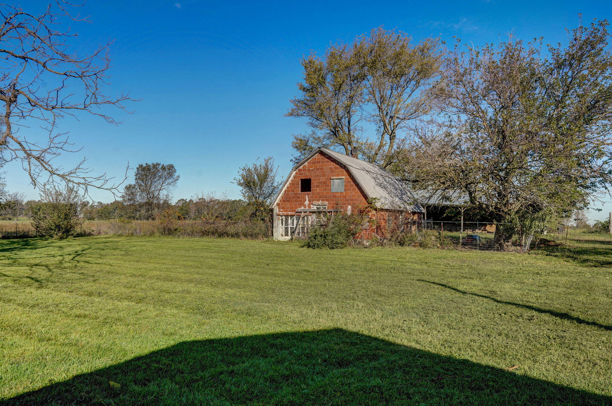 12272 Lawrence 2220 Property Photo 12
