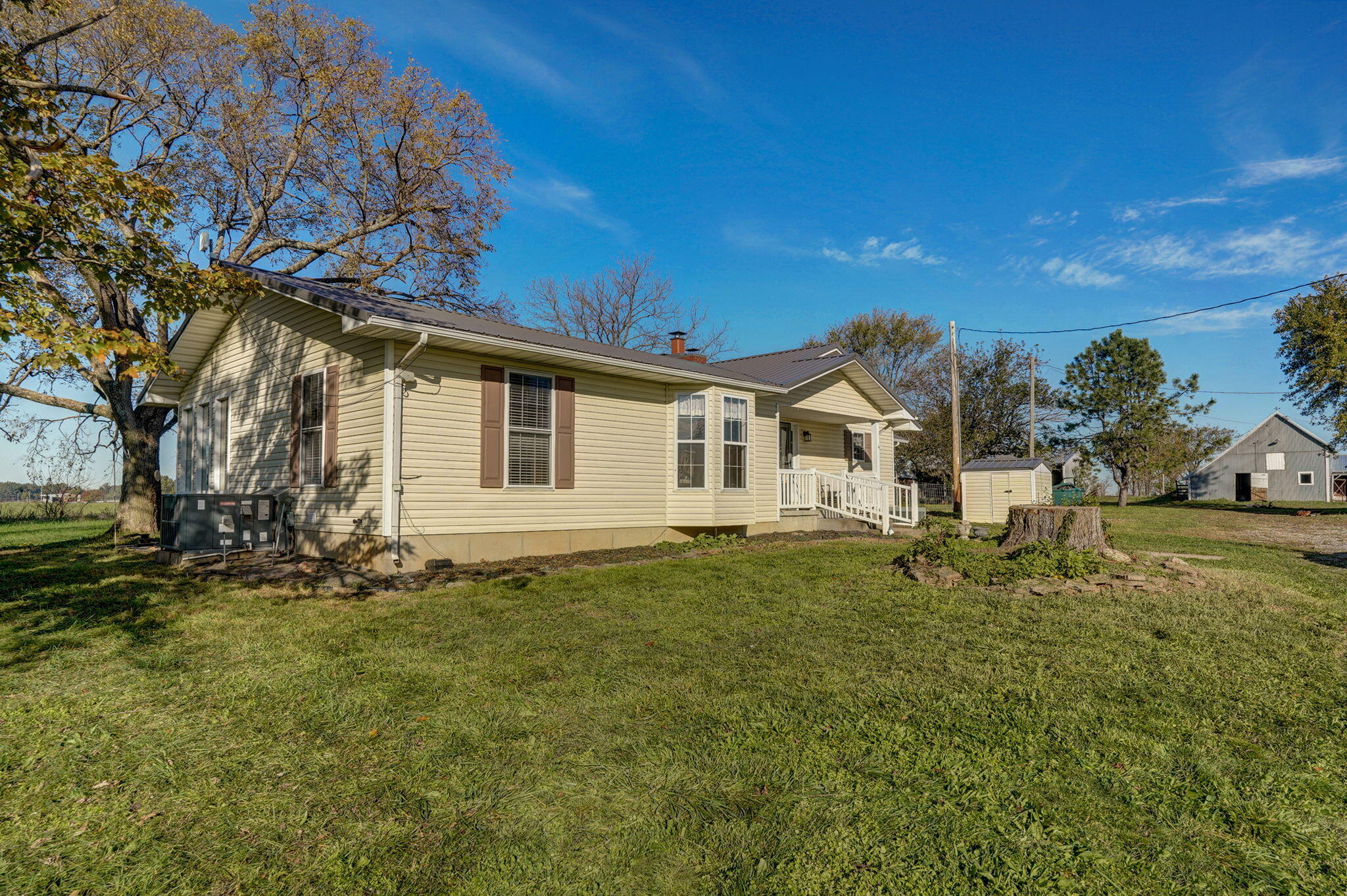 12272 Lawrence 2220 Property Photo 2